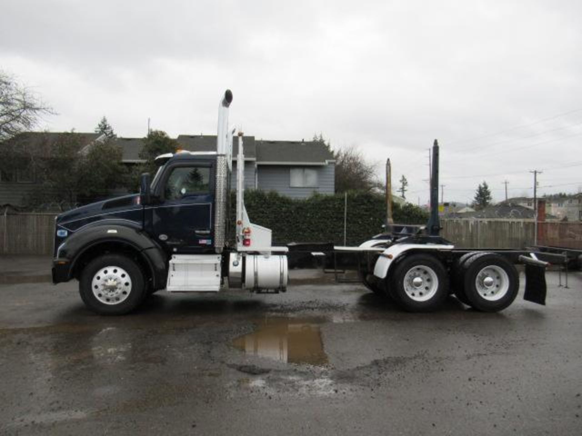 2016 KENWORTH T880 LOG TRUCK