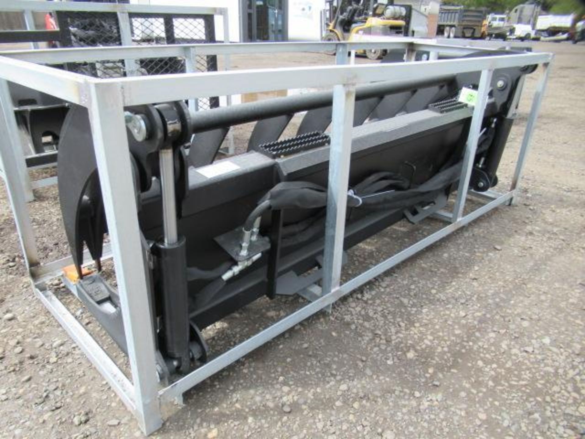 GREATBEAR 72'' SKID STEER HEAVY GRASS FORK GRAPPLE (UNUSED) - Image 3 of 5