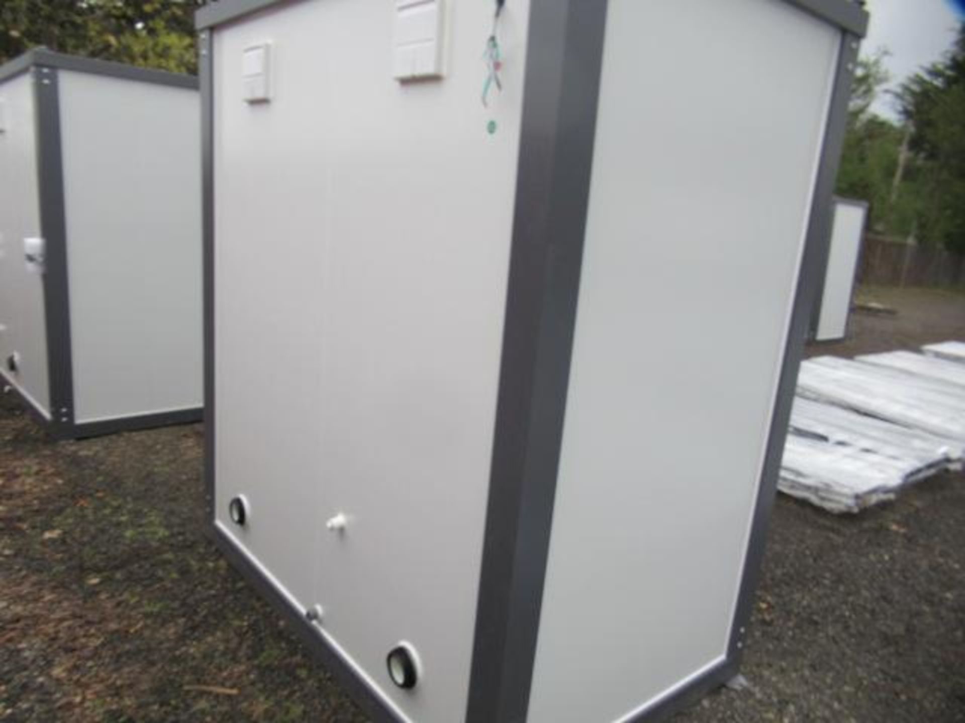 81'' X 50'' X 90'' 110V/220V PORTABLE RESTROOM W/ (2) SEPARATE STALLS, SINKS & LIGHTS, LOCKING - Image 3 of 6