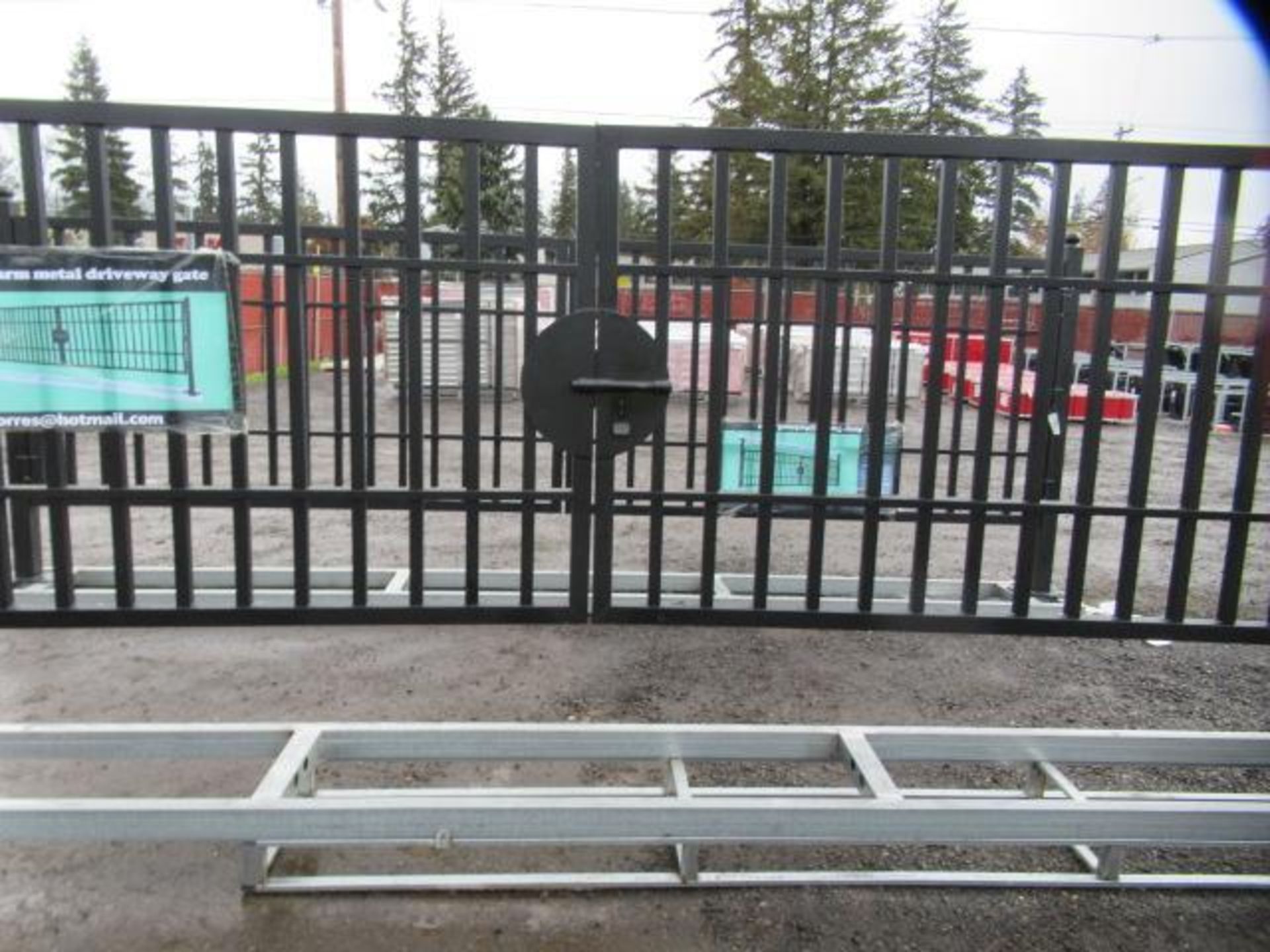 2024 STEELMAN 20' FARM METAL DRIVEWAY GATE (UNUSED) - Image 3 of 4