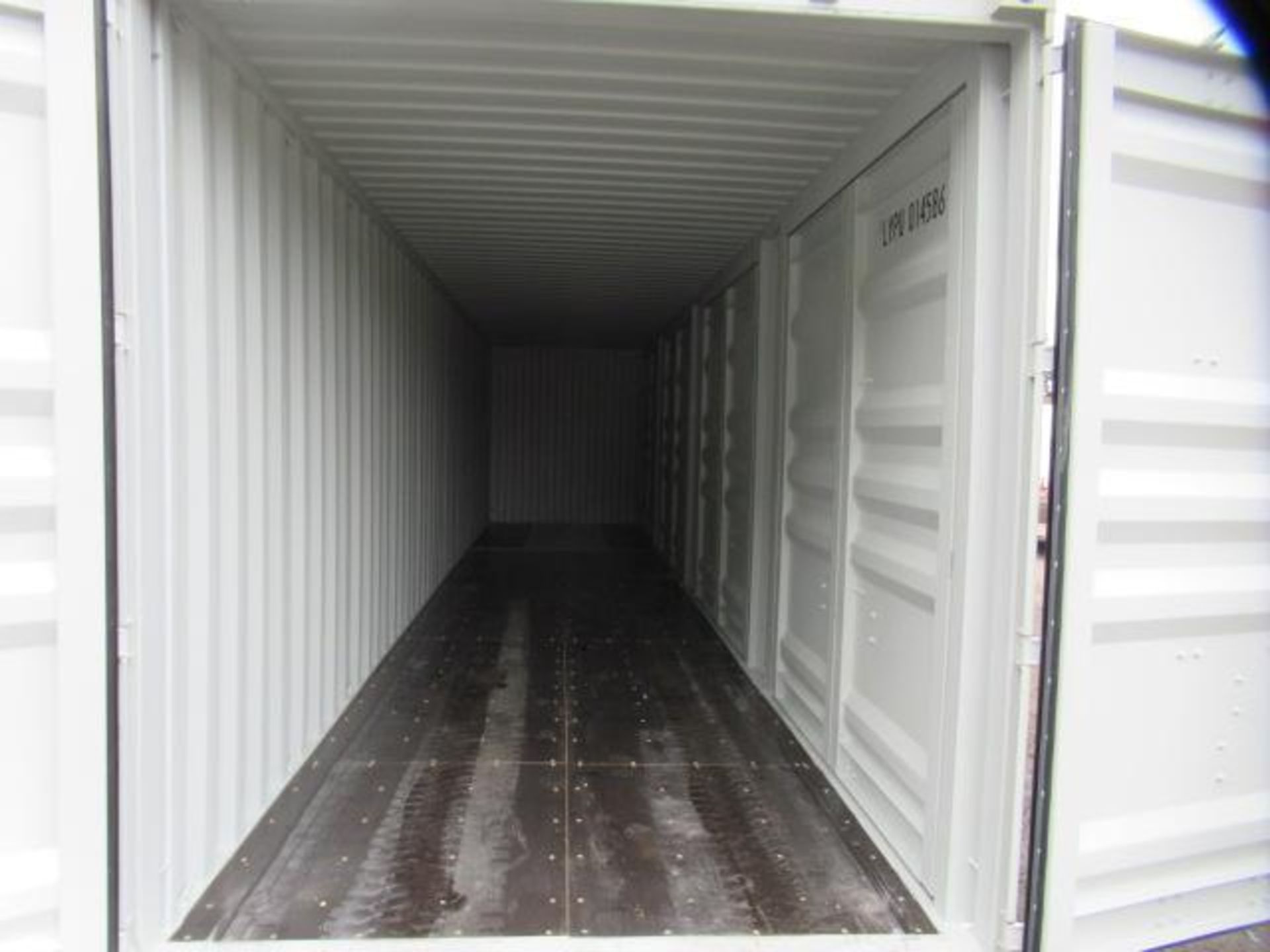 2024 40' HIGH CUBE SHIPPING CONTAINER W/ (4) SIDE DOORS, SER#: LYPU0145868 (UNUSED) - Image 5 of 6