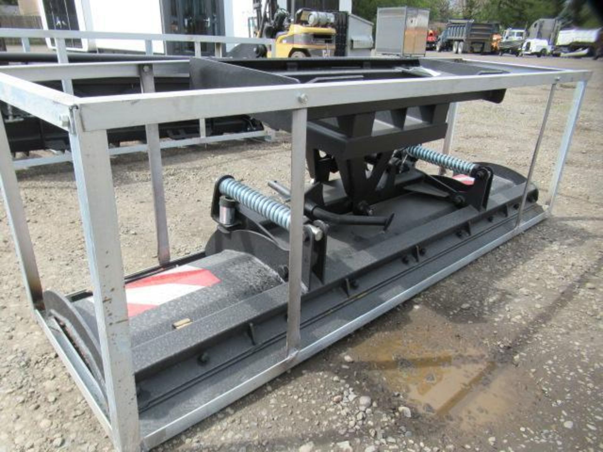 GREATBEAR 7' SKID STEER BLADE ATTACHMENT W/ HYDRAULIC FITTINGS (UNUSED) - Image 3 of 4