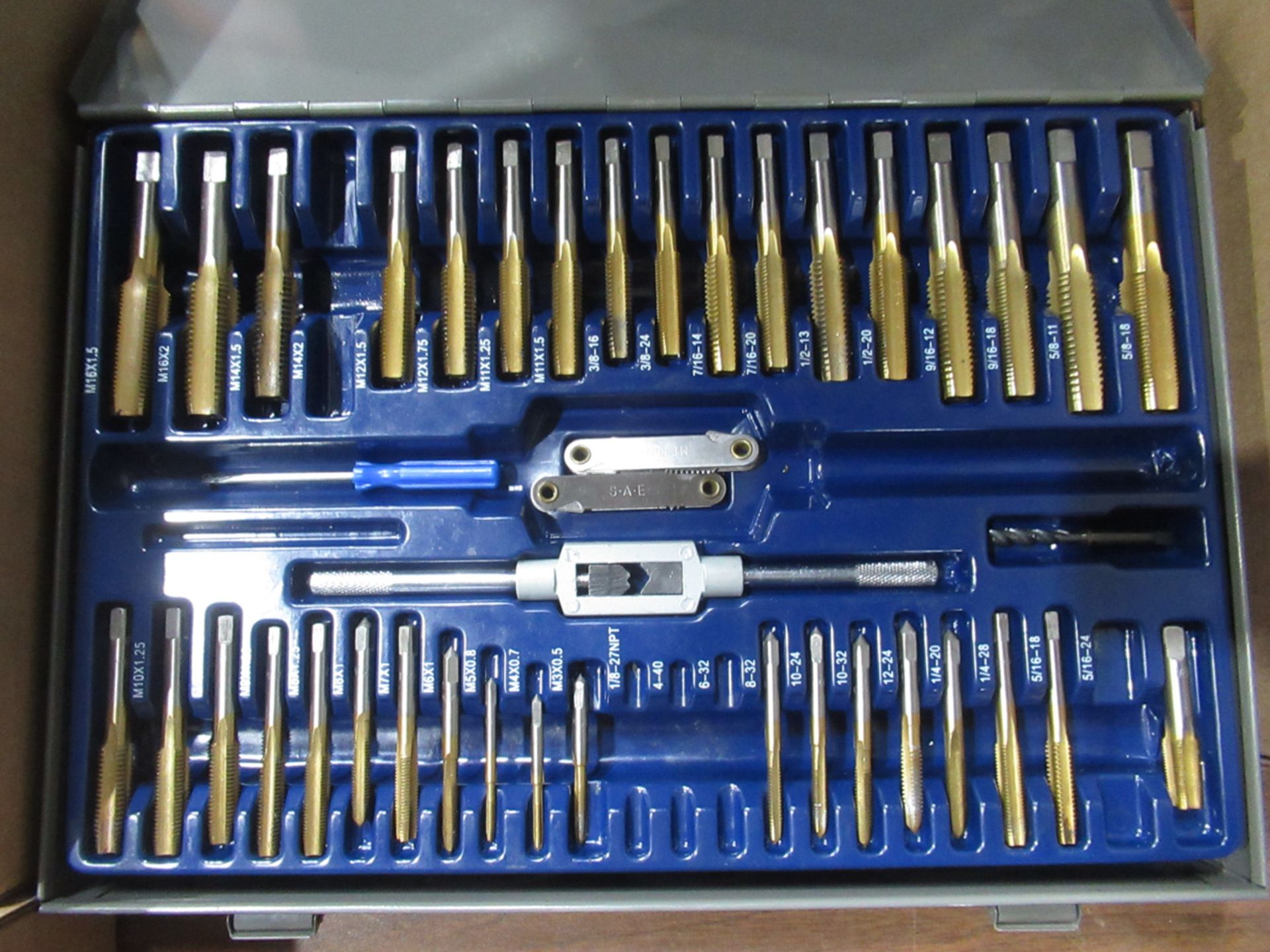 MAXIMUM TAP & DIE SET