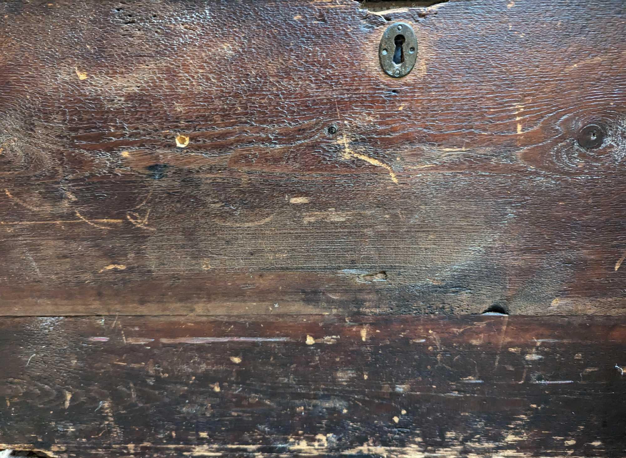 A 19th century stained pine storage trunk, with ti - Image 2 of 5