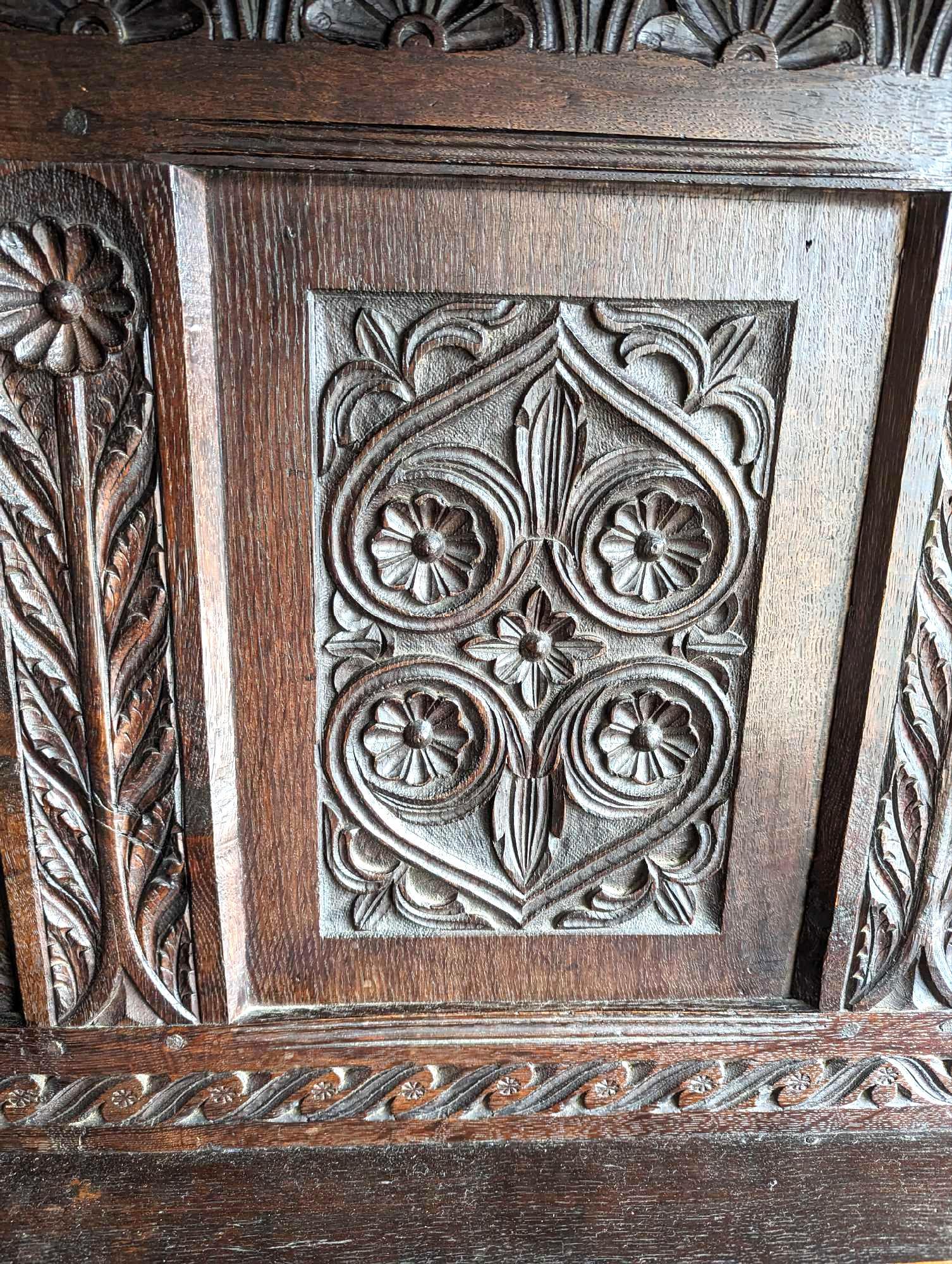 A Victorian stained oak sideboard, with heavily ca - Bild 5 aus 8