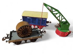HORNBY O Gauge – a group of boxed wagons: Milk Tra