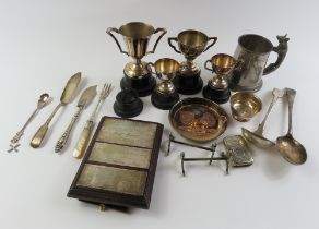 A collection of silver and silver plated items, to