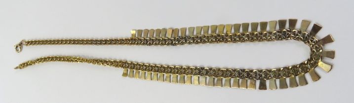 A 20th century fringe necklace, 37cm long, 10g gro