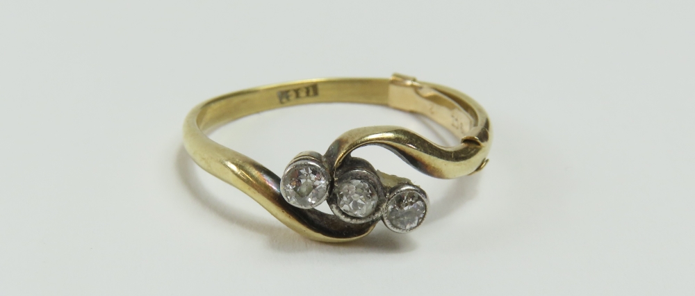 An early 20th century old cut diamond three stone - Image 5 of 5