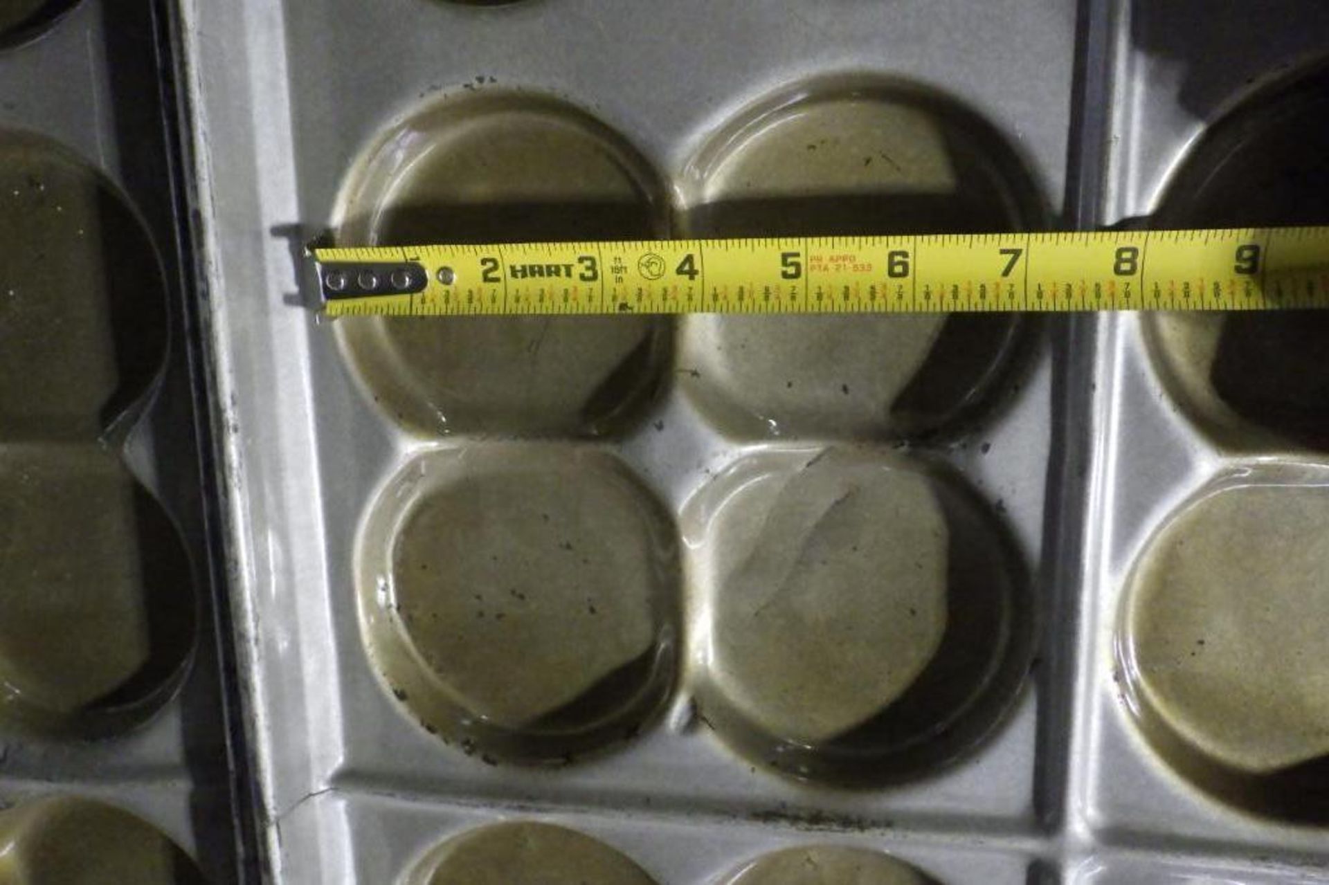 American Pan 32-spot bun pans - Image 4 of 7