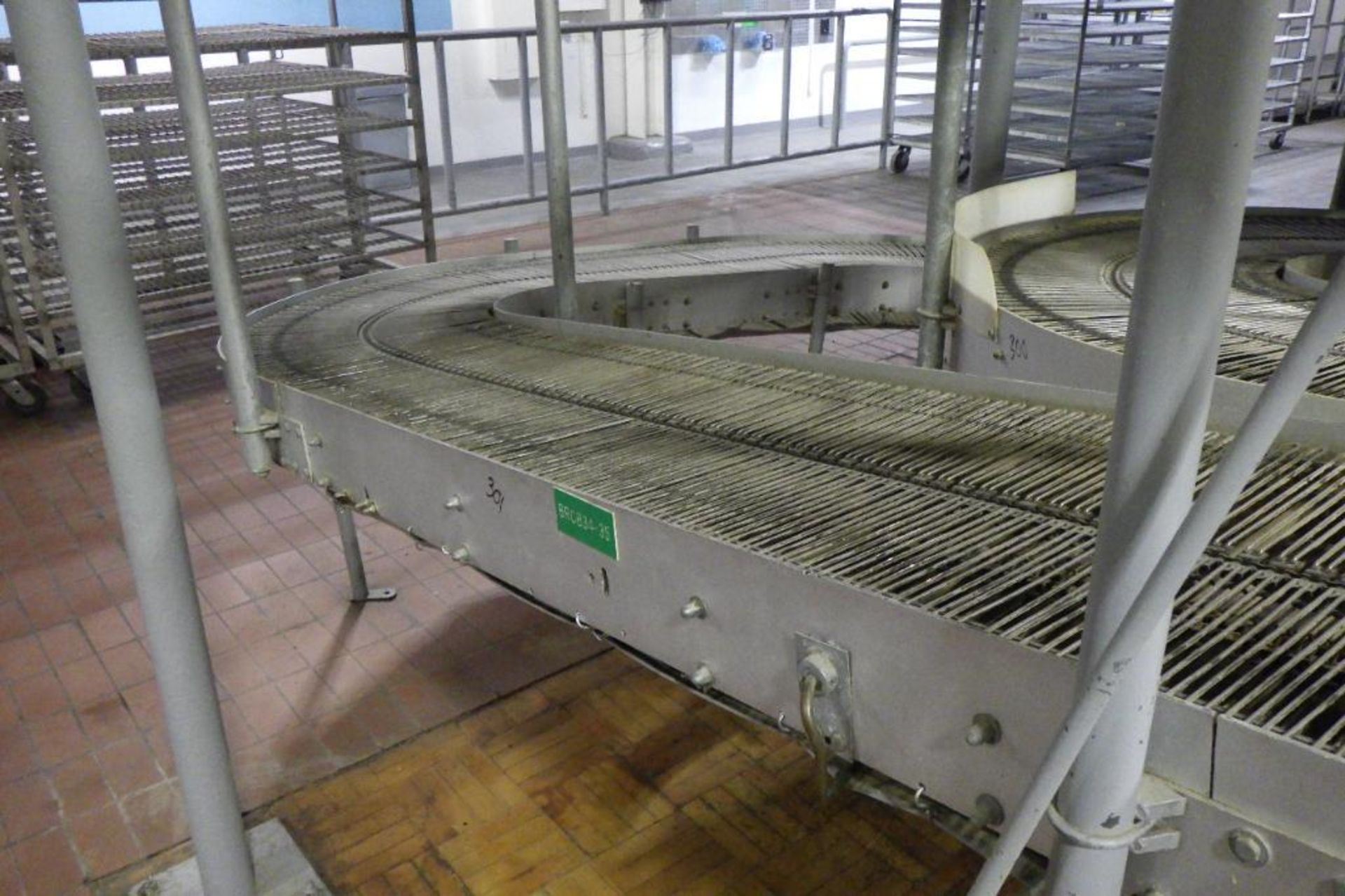 Stewart systems 180 degree conveyor - Image 4 of 12