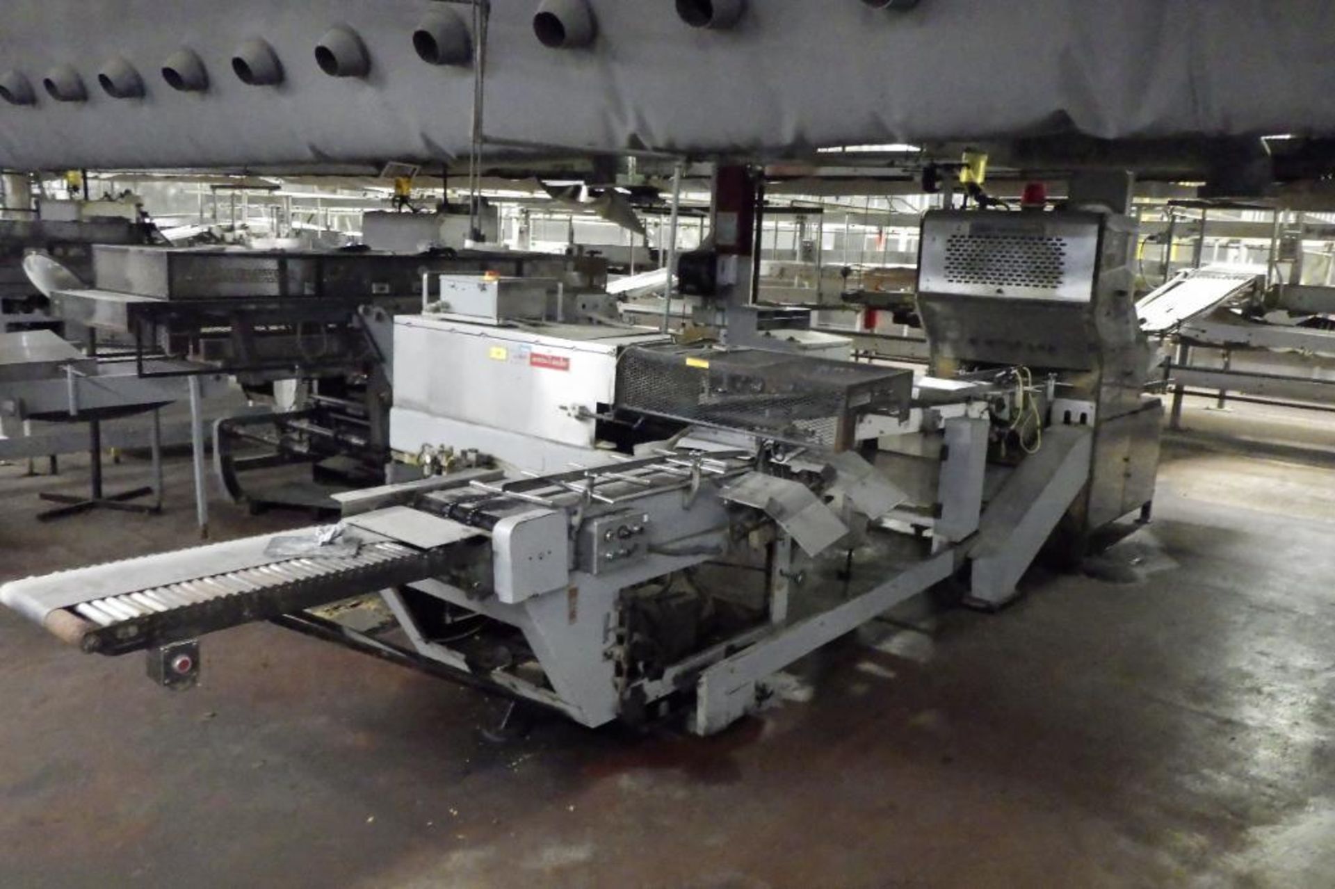 AMF 75 slice master and bagger line - Image 3 of 26