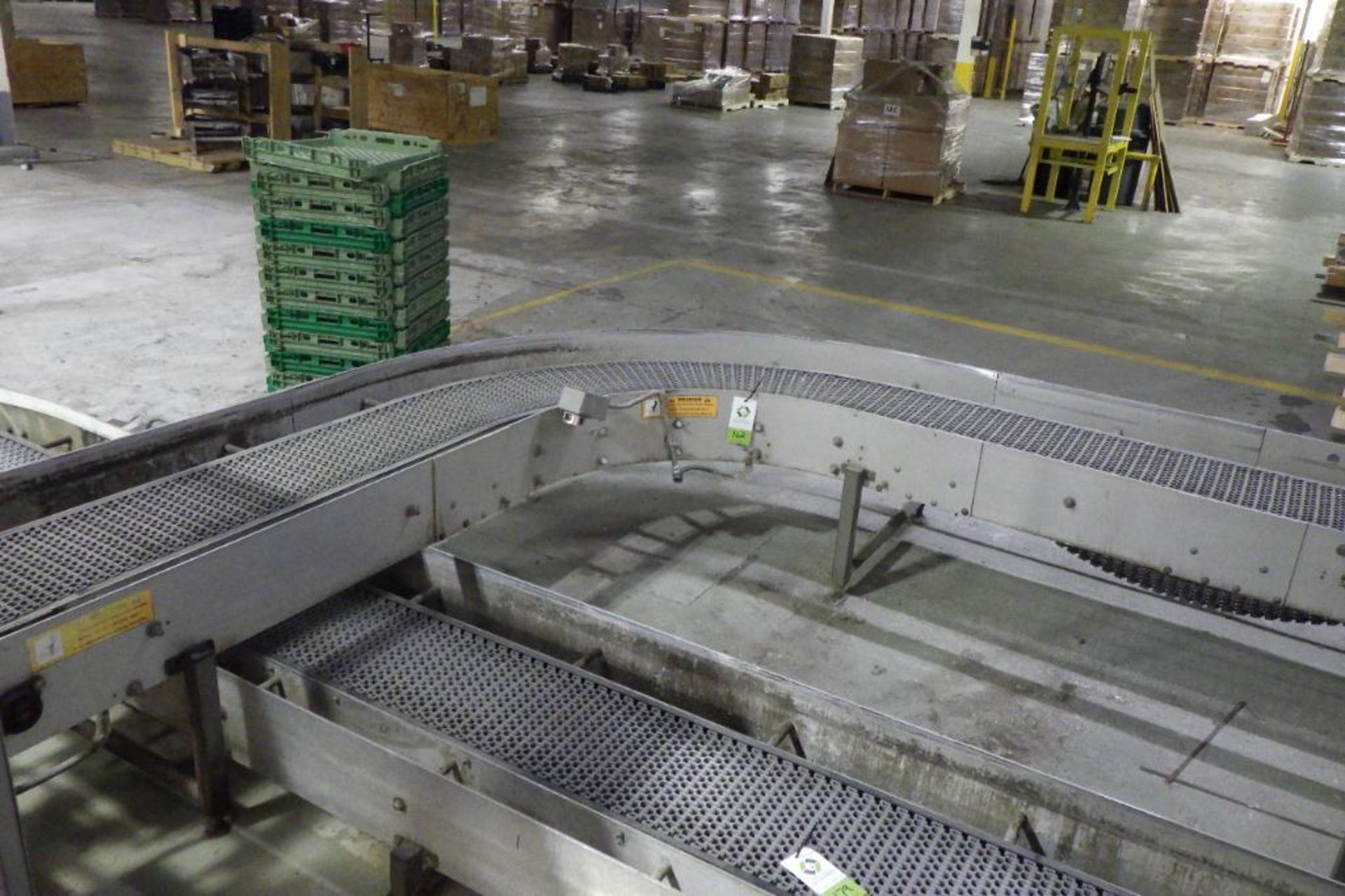 Stewart Systems 90 degree belt conveyor