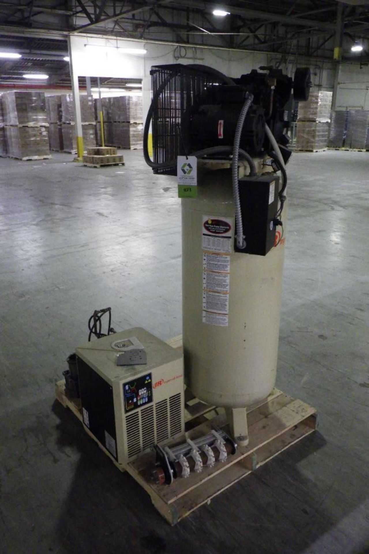 Ingersoll rand air compressor with dryer