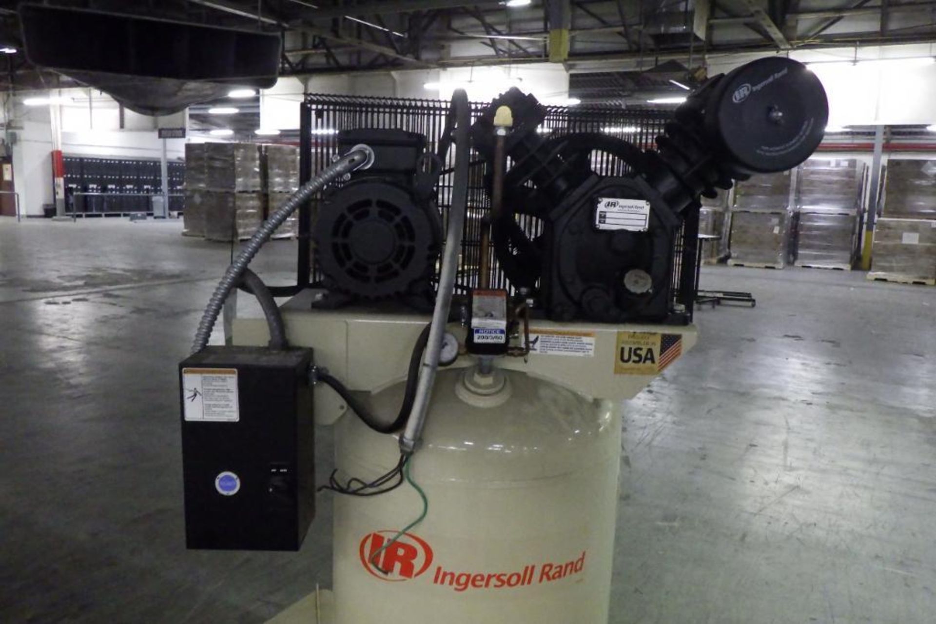 Ingersoll rand air compressor with dryer - Image 5 of 12