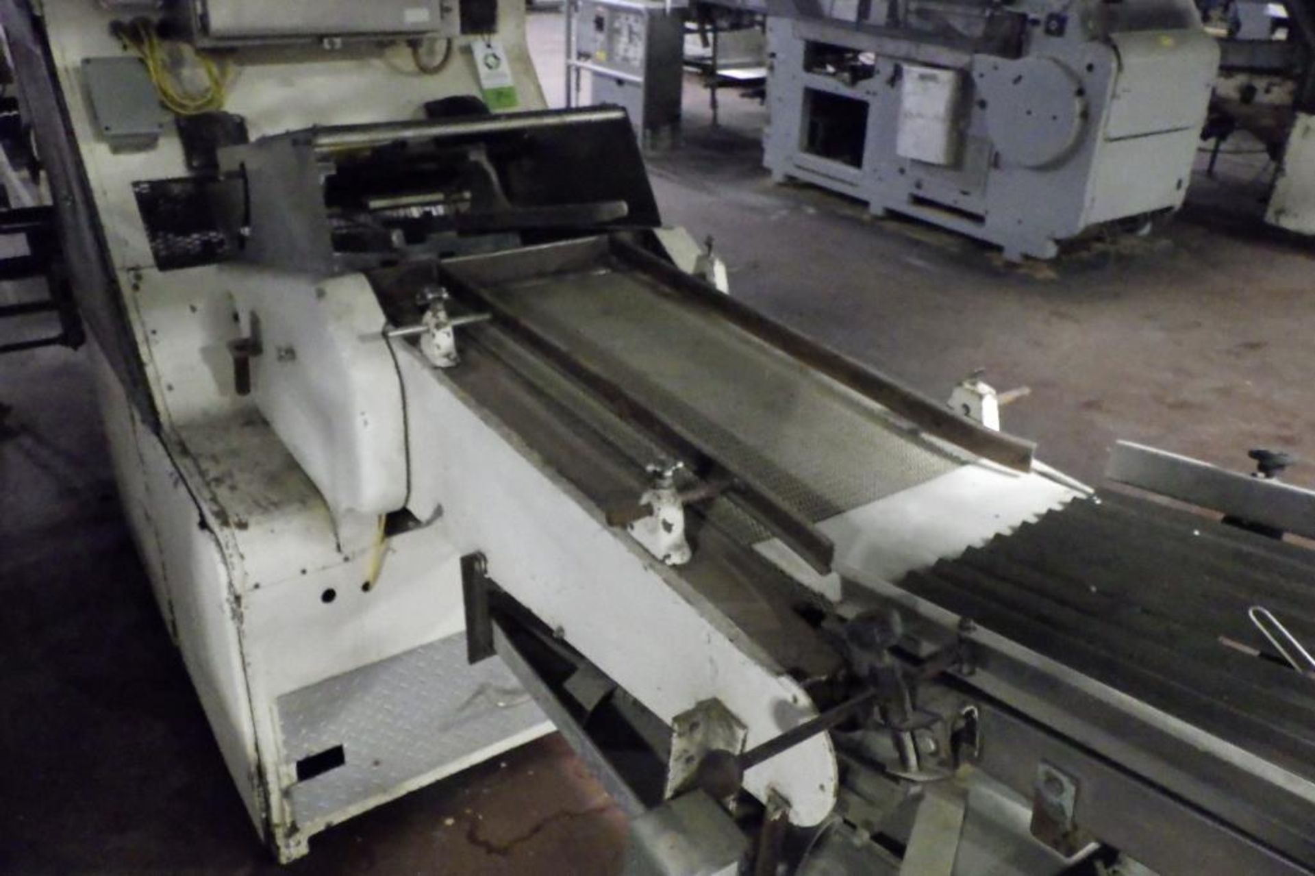 Bread load slicing and packing line - Image 11 of 36