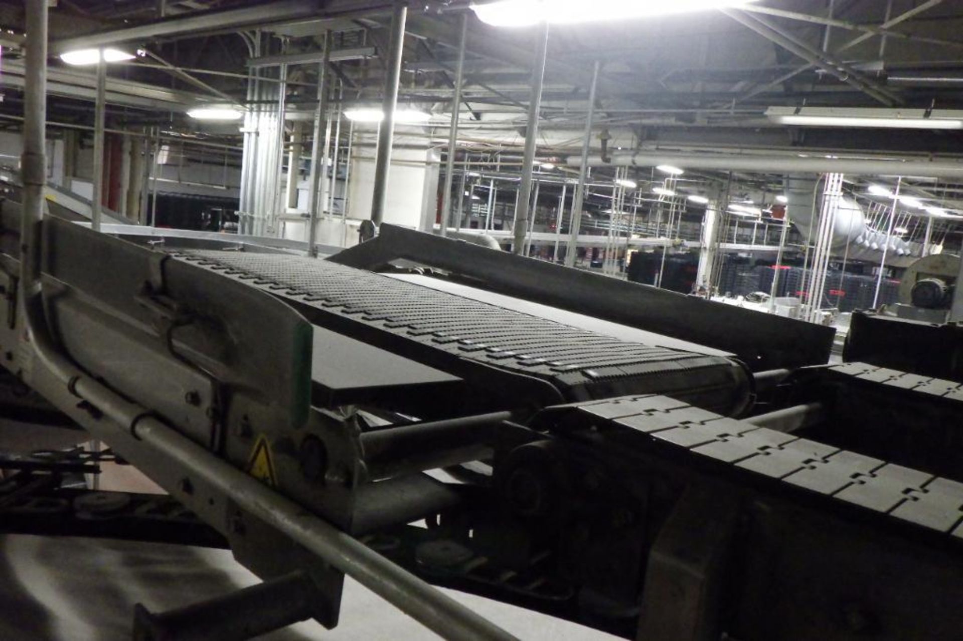 Stewart systems overhead conveyor - Image 19 of 29