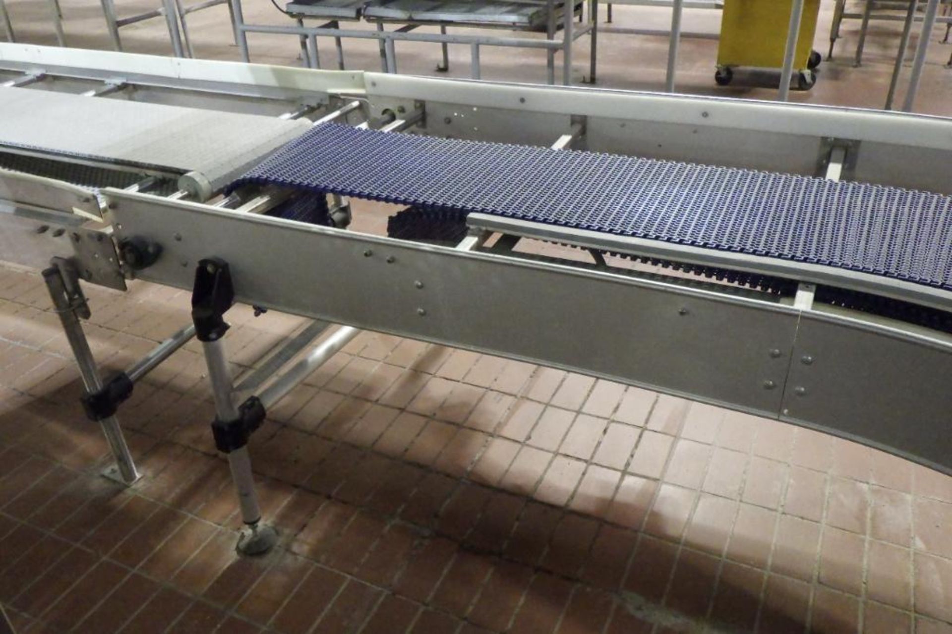 90 degree belt conveyor - Image 3 of 9