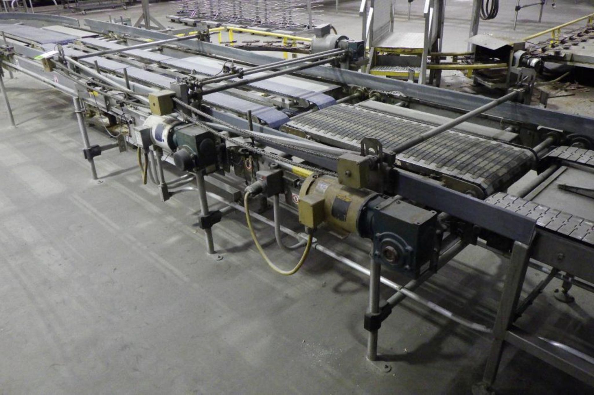 Stewart Systems pan conveyor - Image 5 of 11