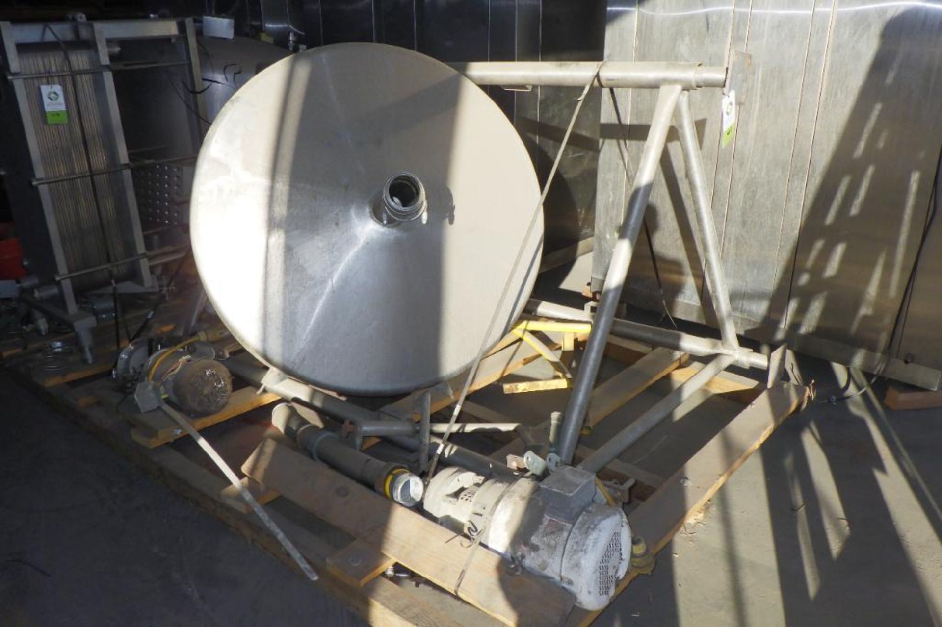 SS liquid scaling hopper - Image 3 of 13