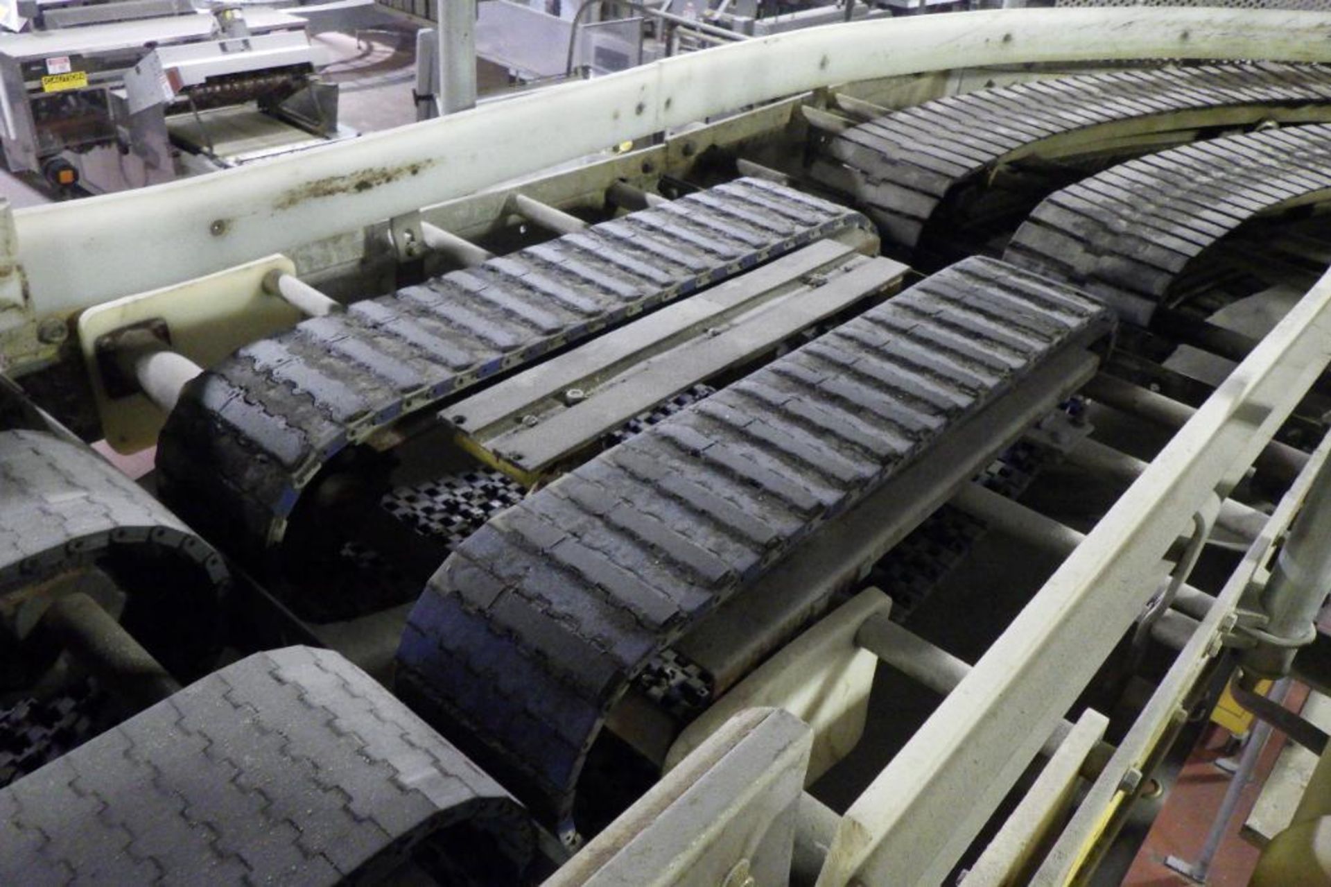 APV pan conveyor - Image 2 of 4