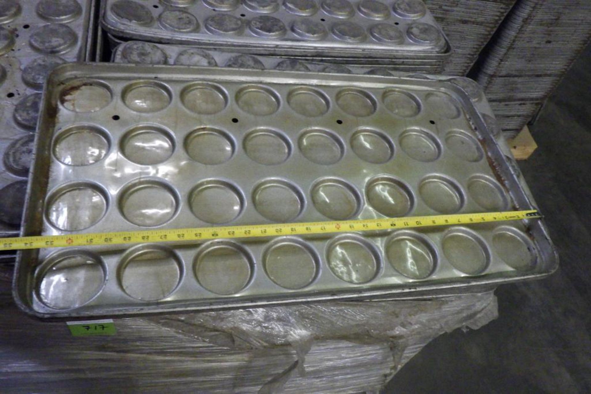 American Pan 32-spot bun pans - Image 2 of 11