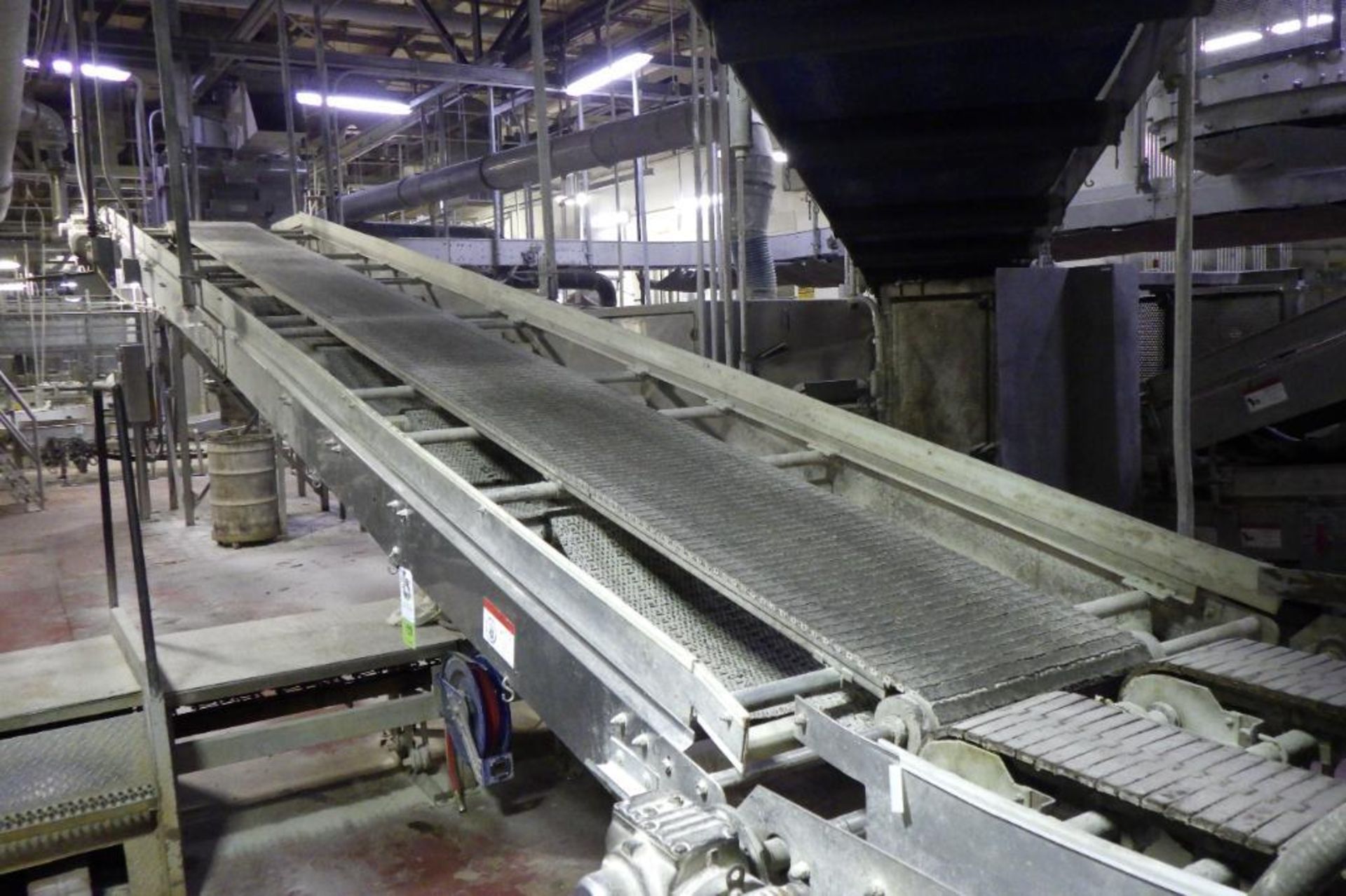 Stewart Systems pan conveyor