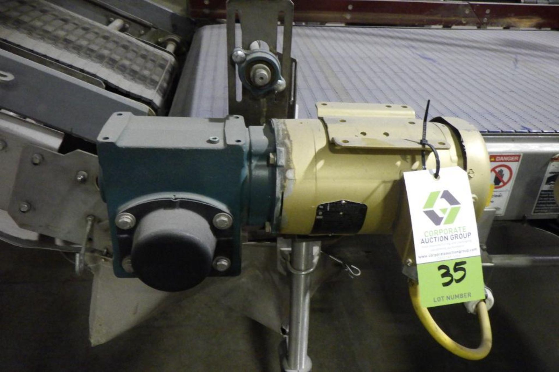 (2) Stewart Systems pan conveyors with right hand discharge - Image 10 of 12
