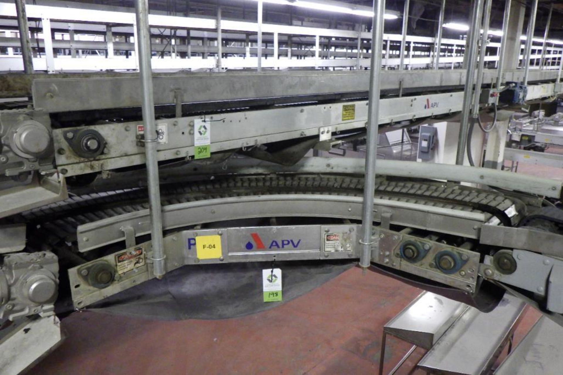 APV 90 degree pan conveyor - Image 4 of 4