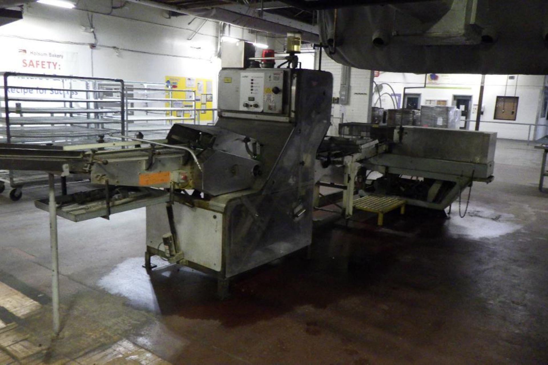 AMF 75 slice master and bagger line - Image 5 of 21