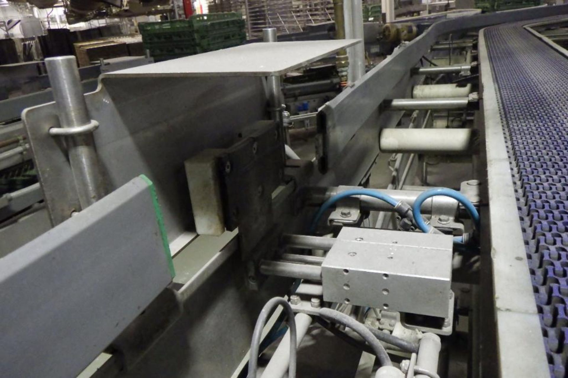 Stewart Systems 2-level conveyor - Image 14 of 16