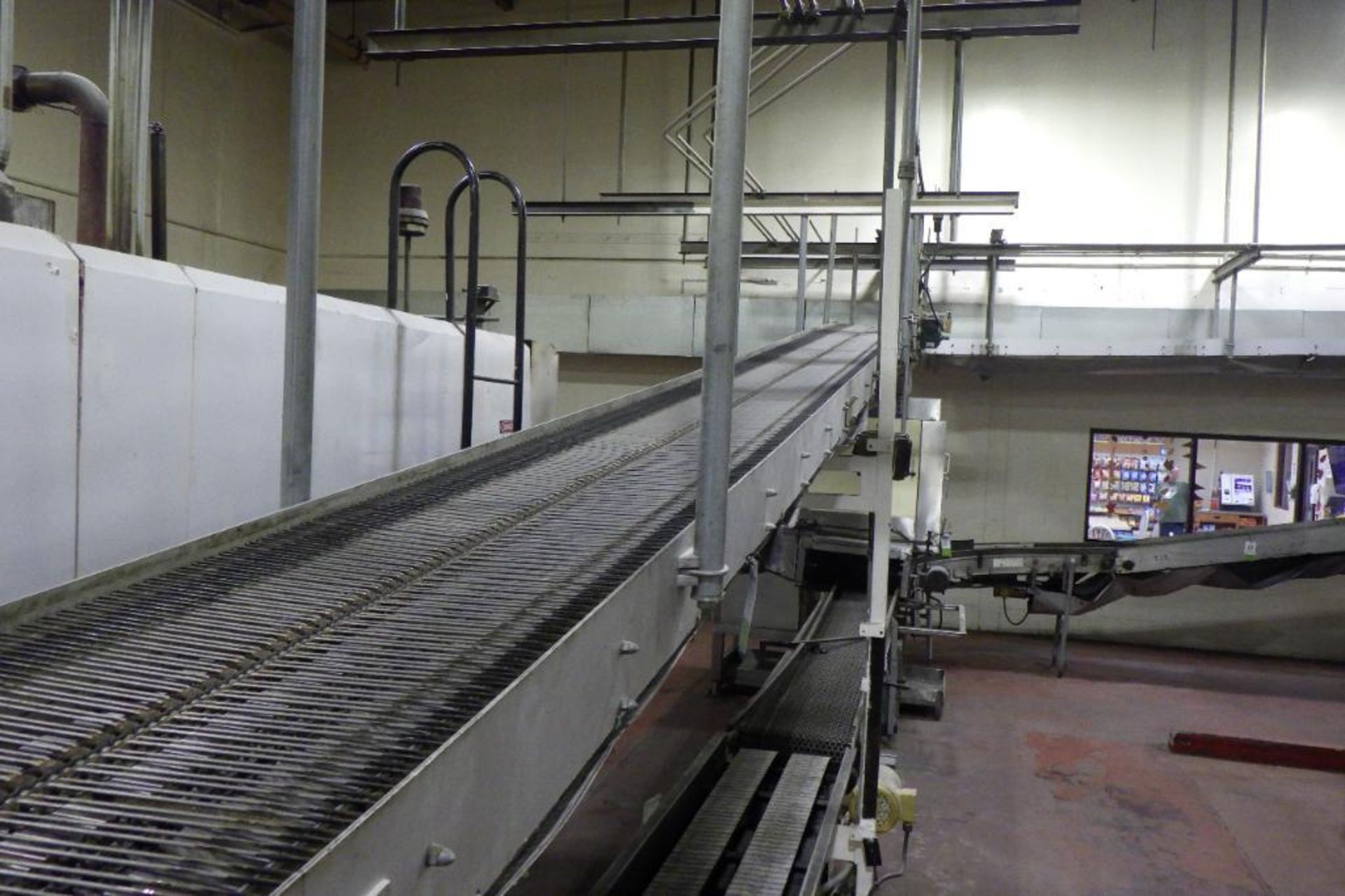 Stewart Systems product conveyor - Image 4 of 31