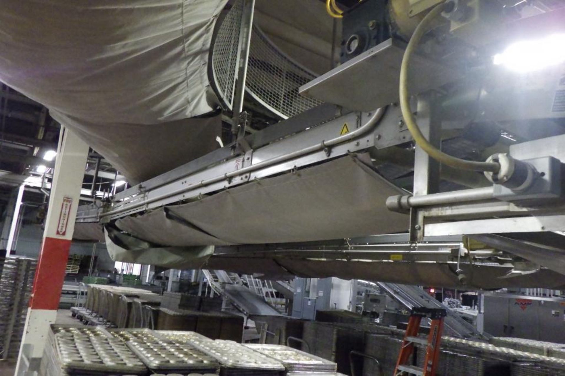 Stewart systems empty pan conveyor - Image 7 of 27