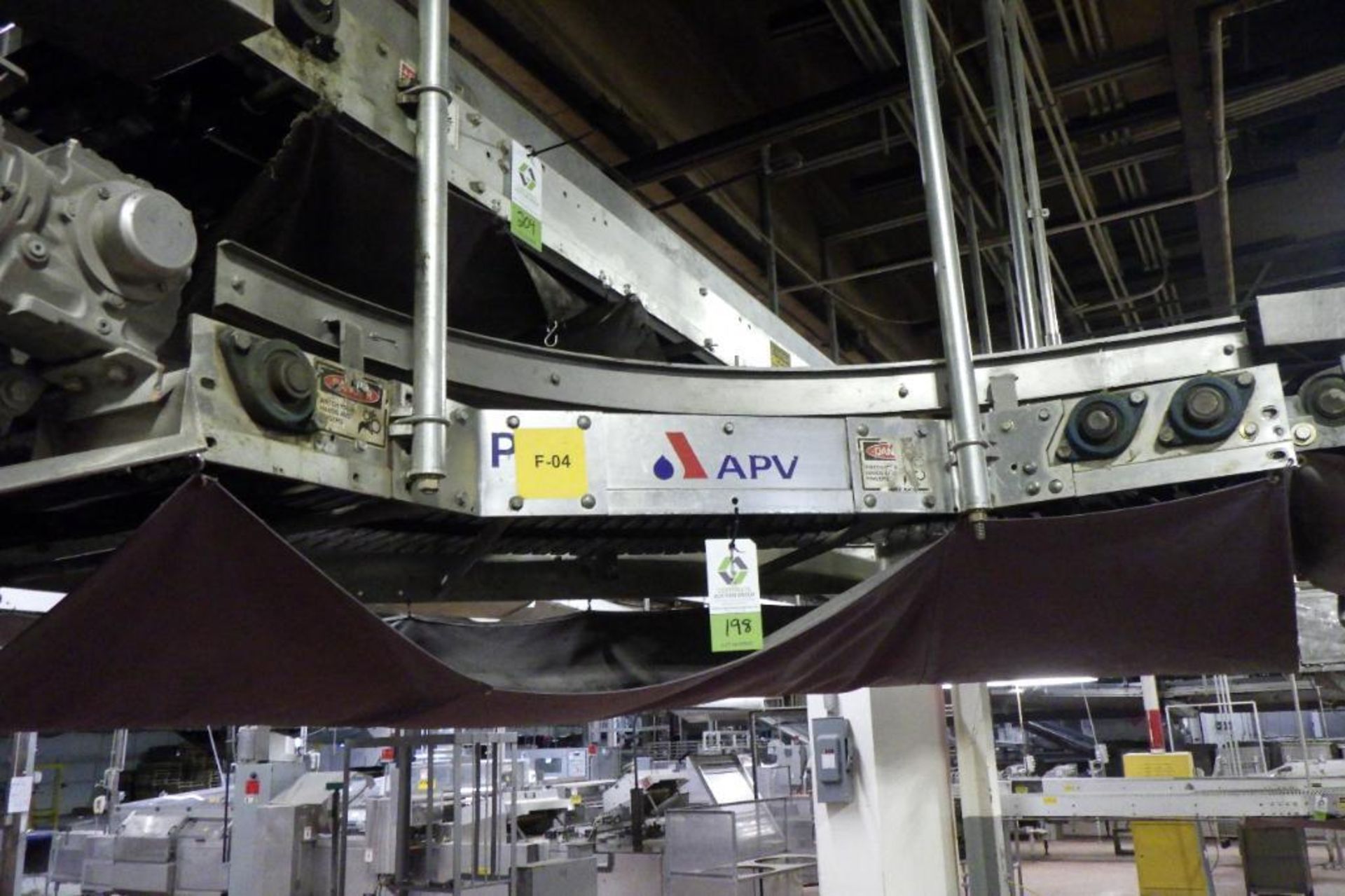 APV 90 degree pan conveyor - Image 3 of 4