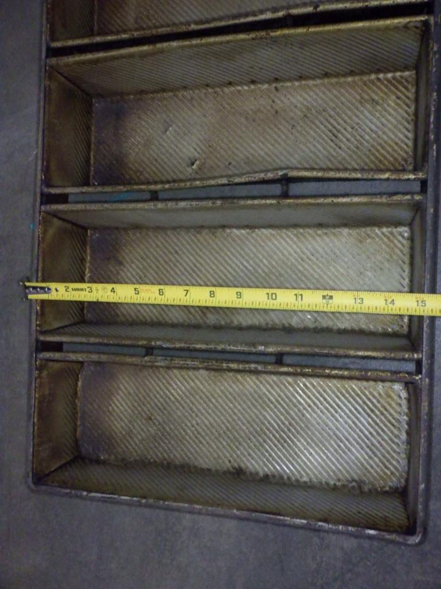 American Pan 5-strap loaf pans - Image 6 of 8