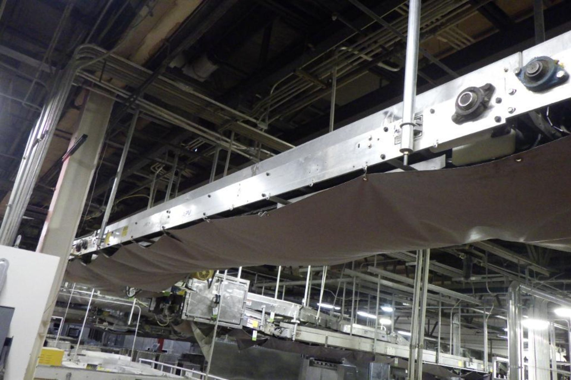 APV pan conveyor - Image 2 of 7
