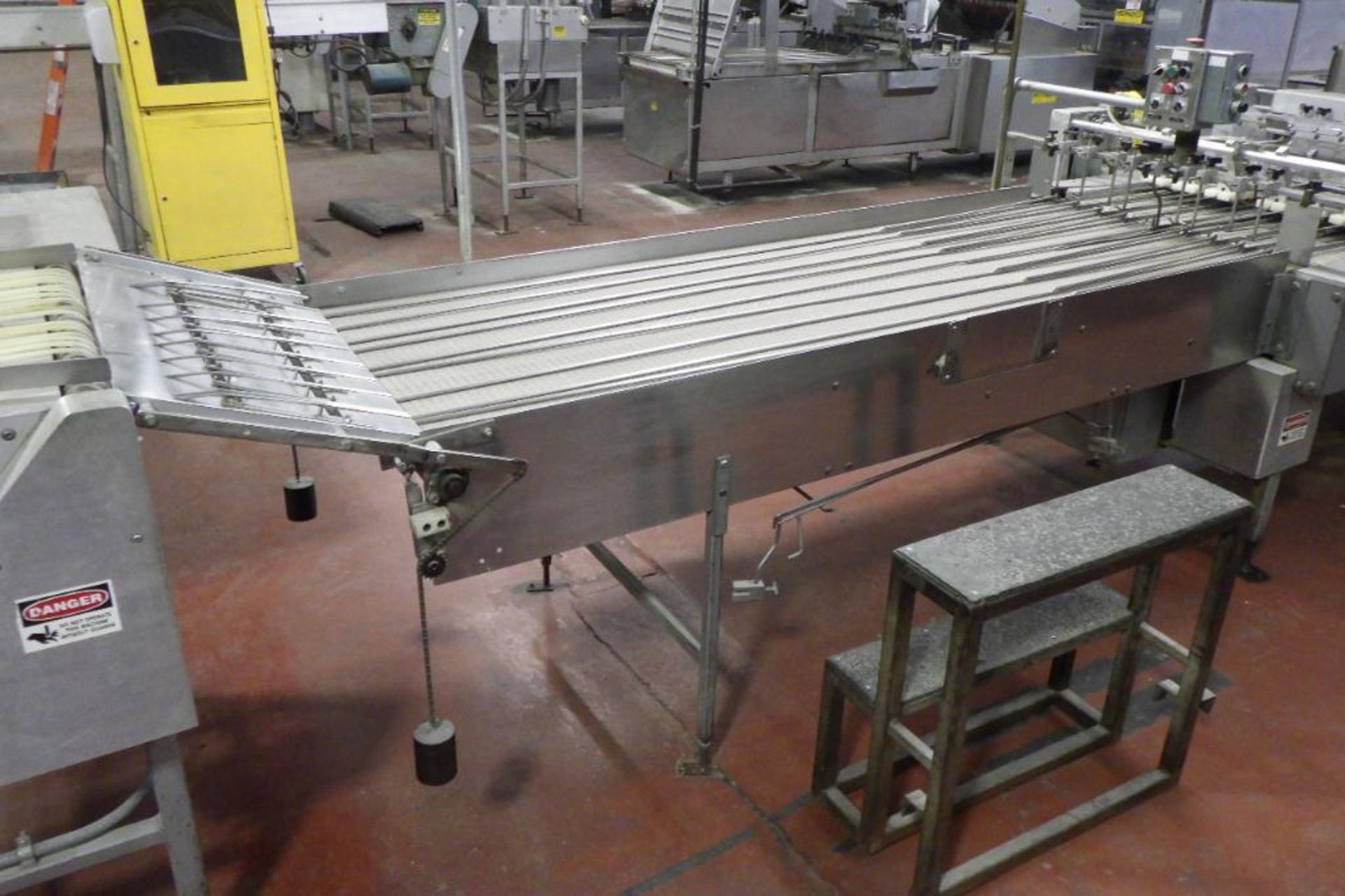 Lematic slicing and bagging line - Image 2 of 70