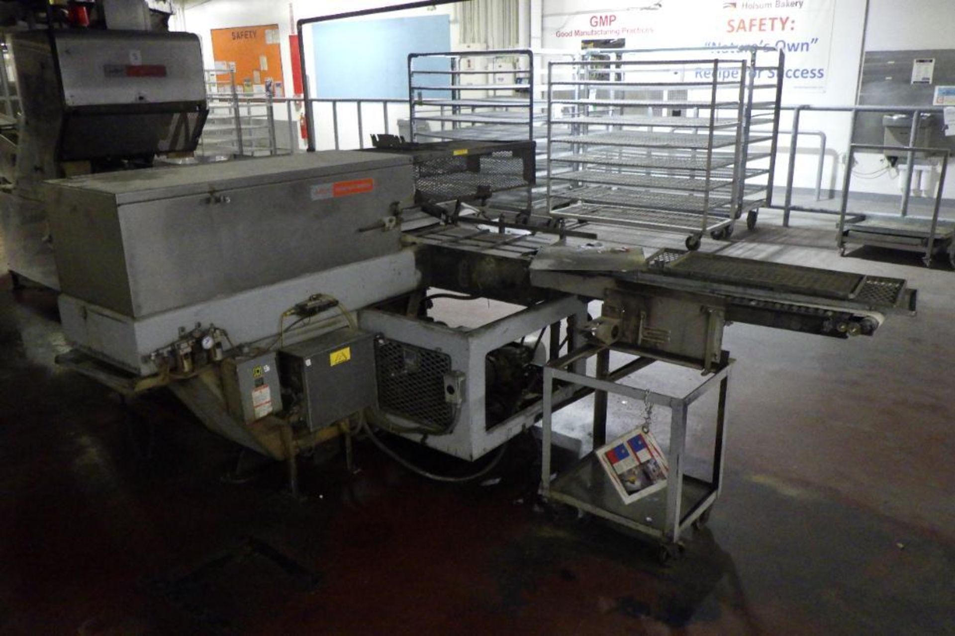 AMF 75 slice master and bagger line - Image 16 of 21