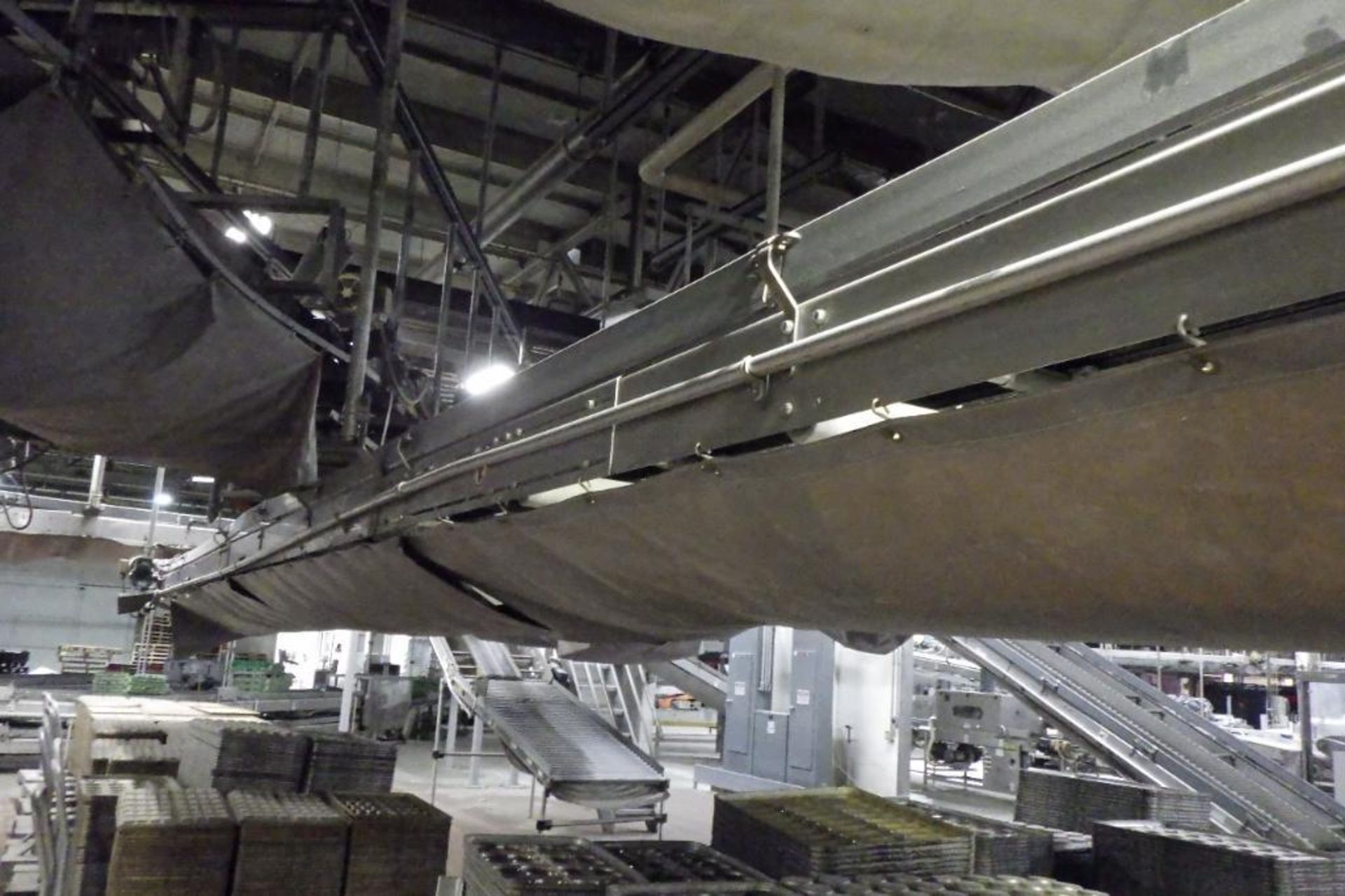 Stewart systems overhead conveyor - Image 7 of 29