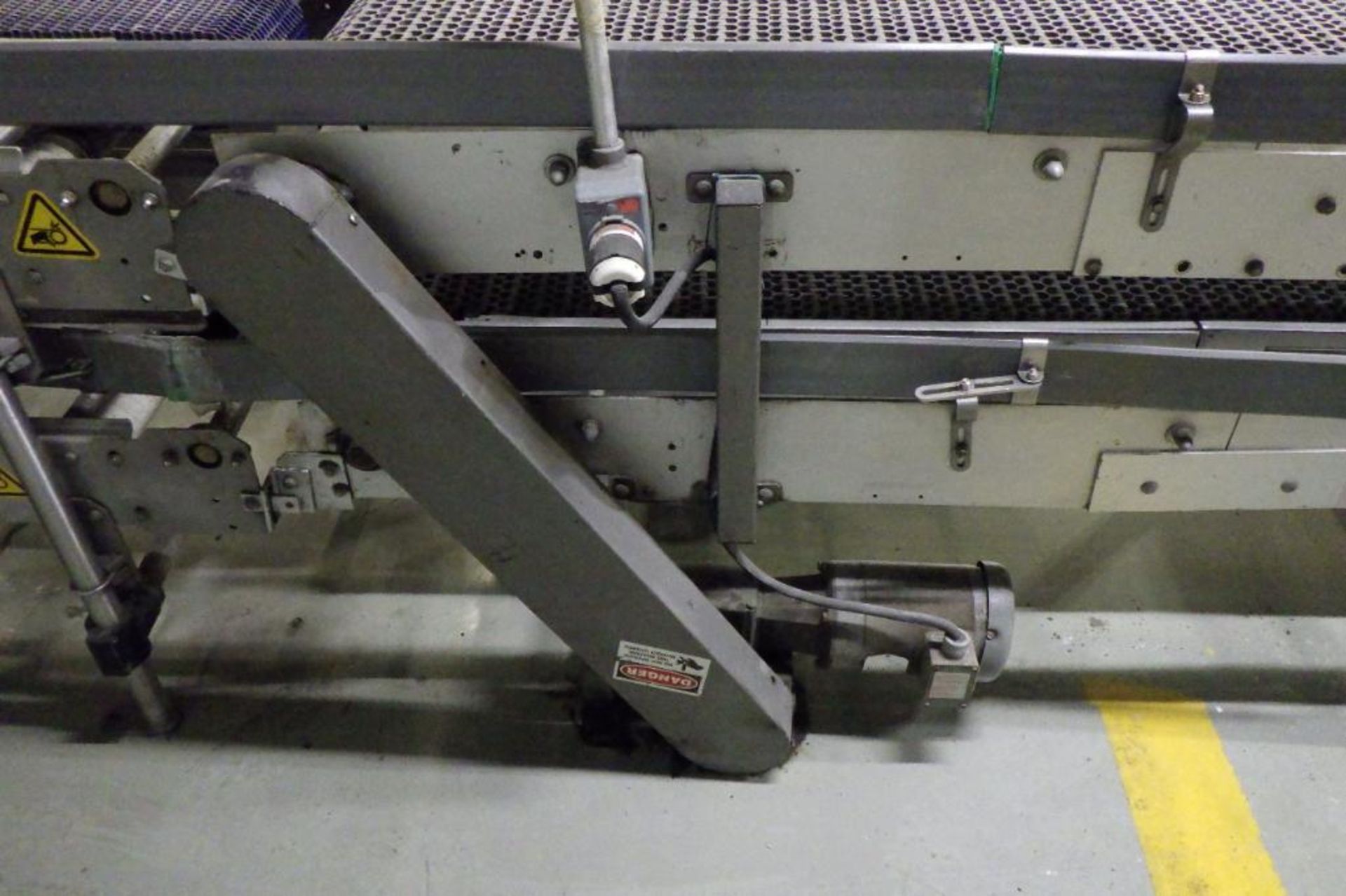 Stewart Systems 90 degree belt conveyor - Image 5 of 7