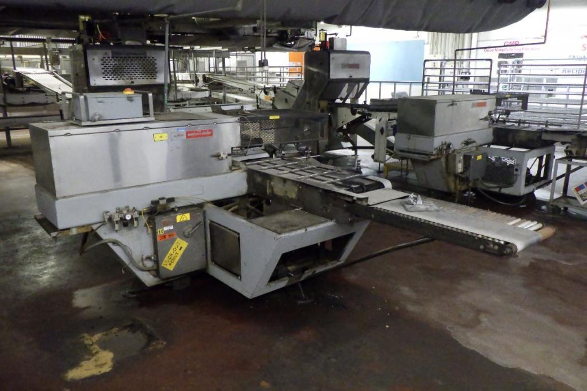 AMF 75 slice master and bagger line - Image 19 of 26