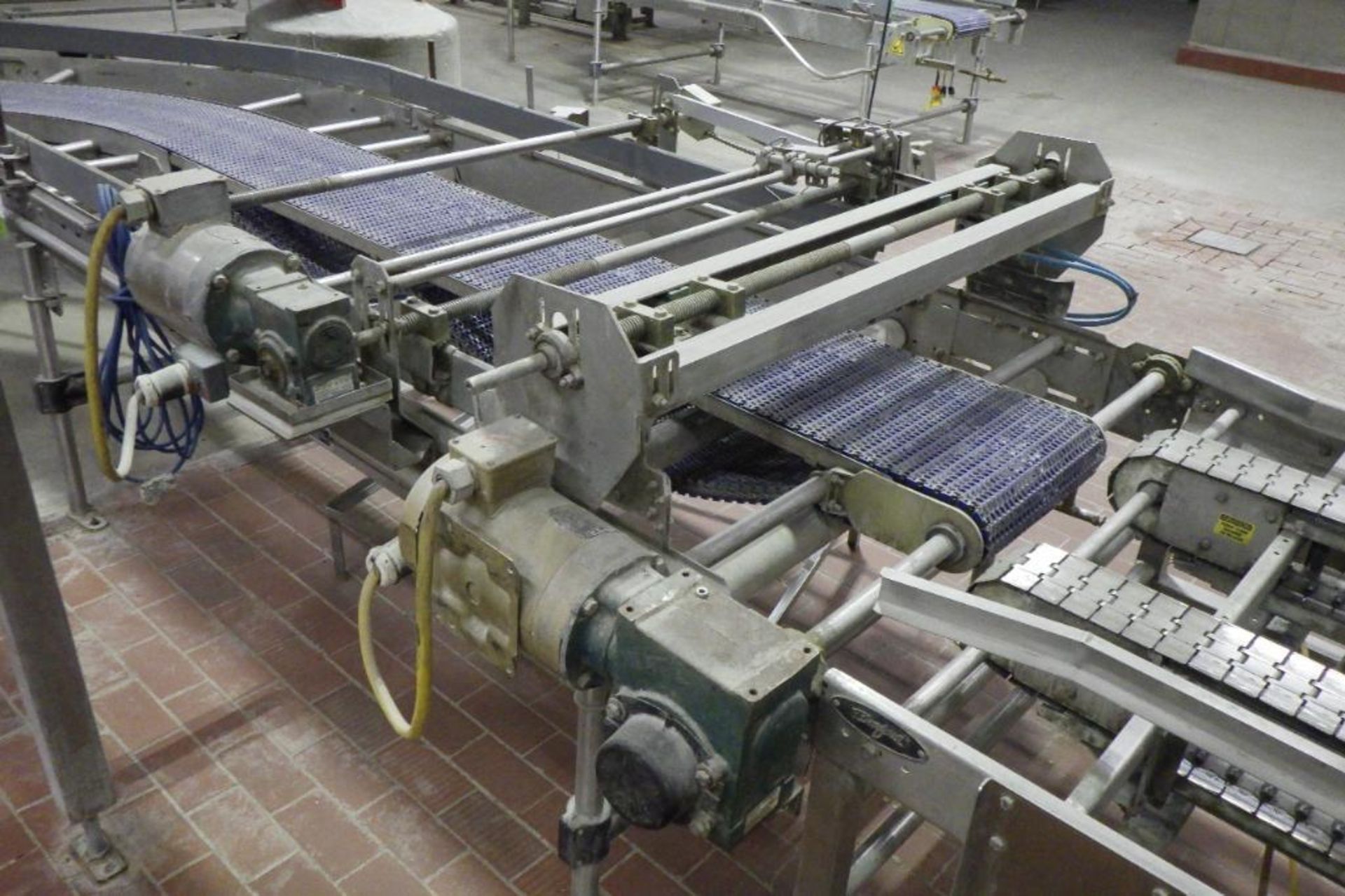 Pan conveyor - Image 6 of 13