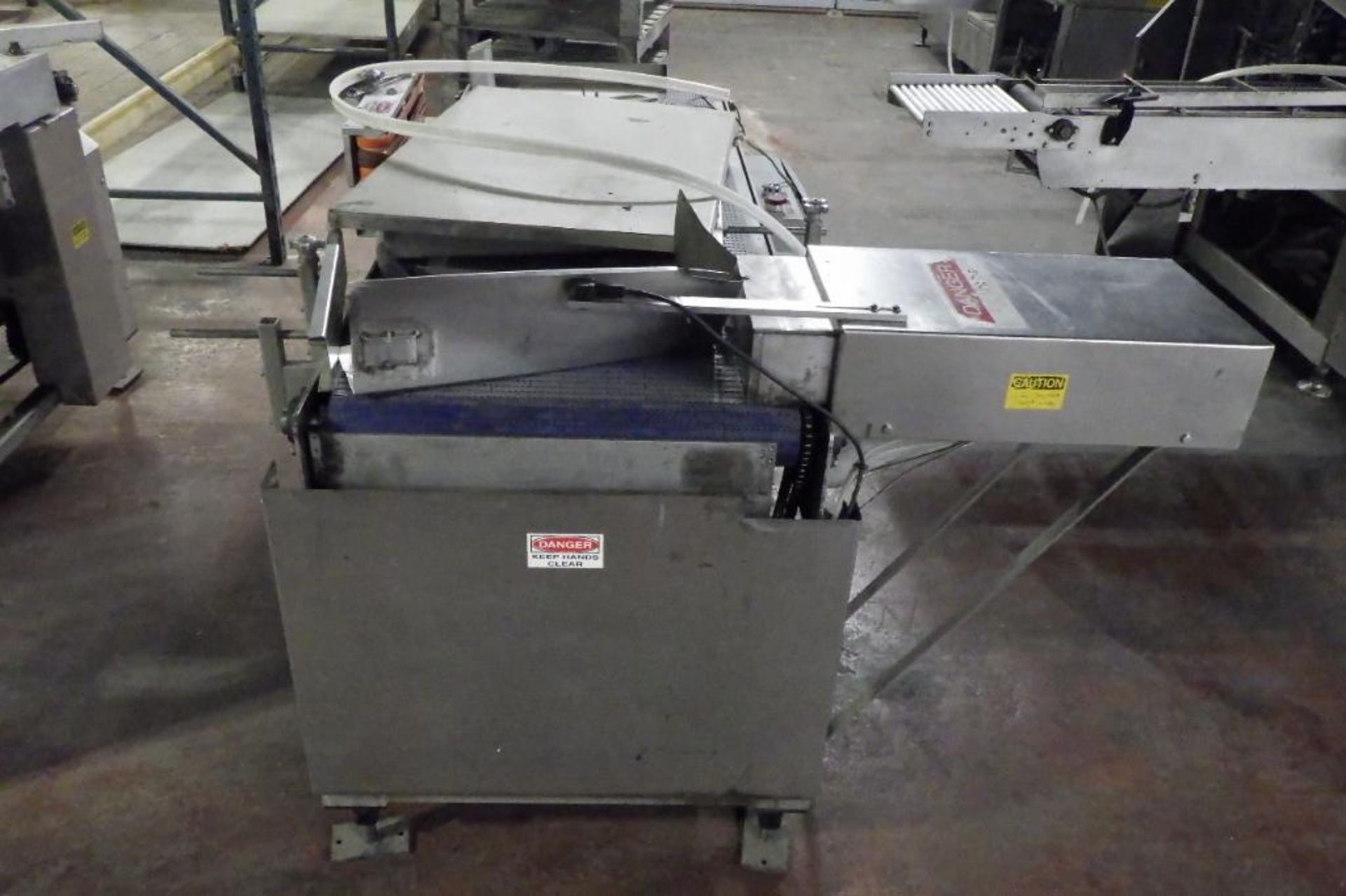 UBE orientator conveyor - Image 2 of 10