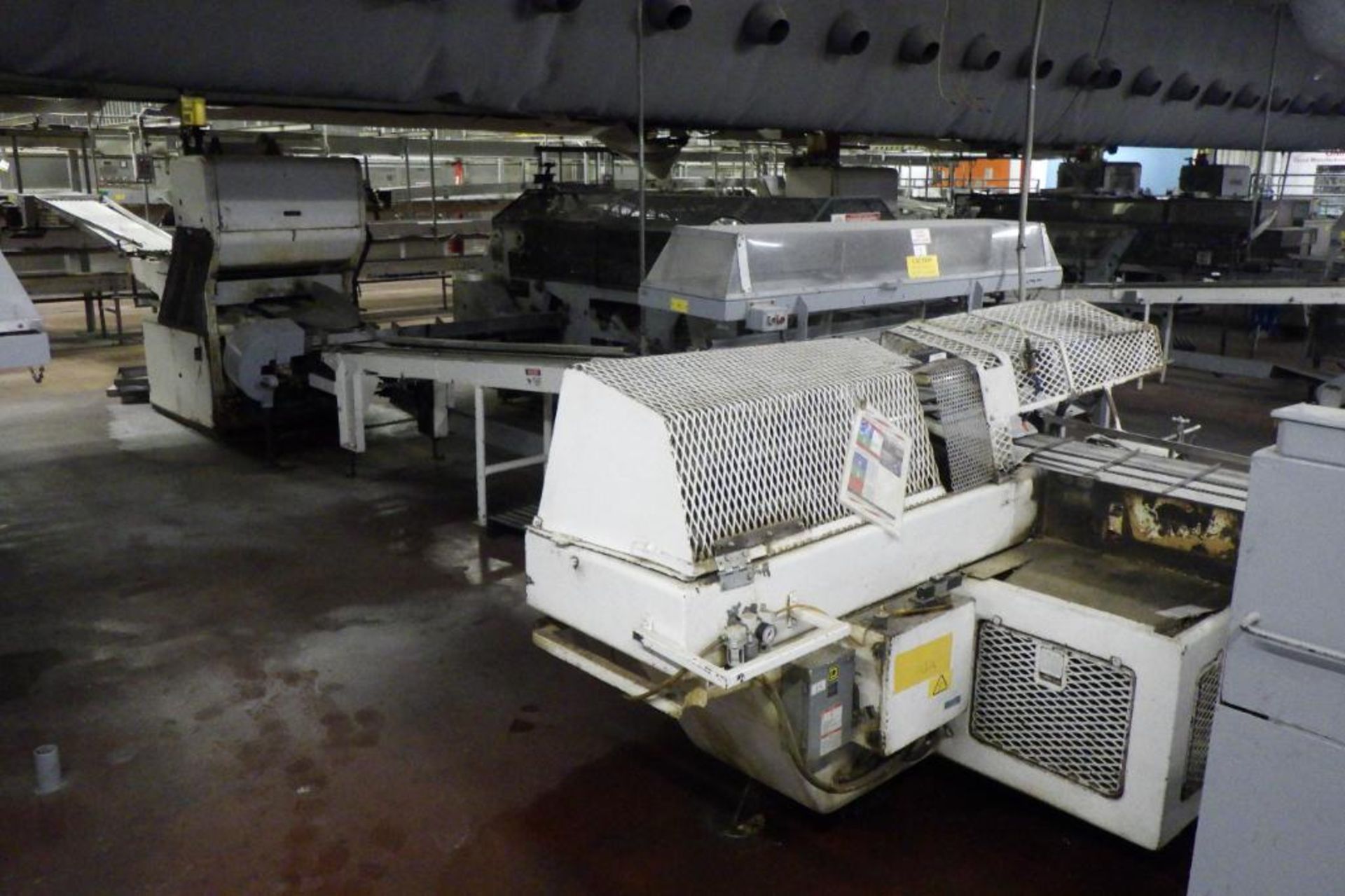 Bread loaf slicing and packing line - Image 2 of 33