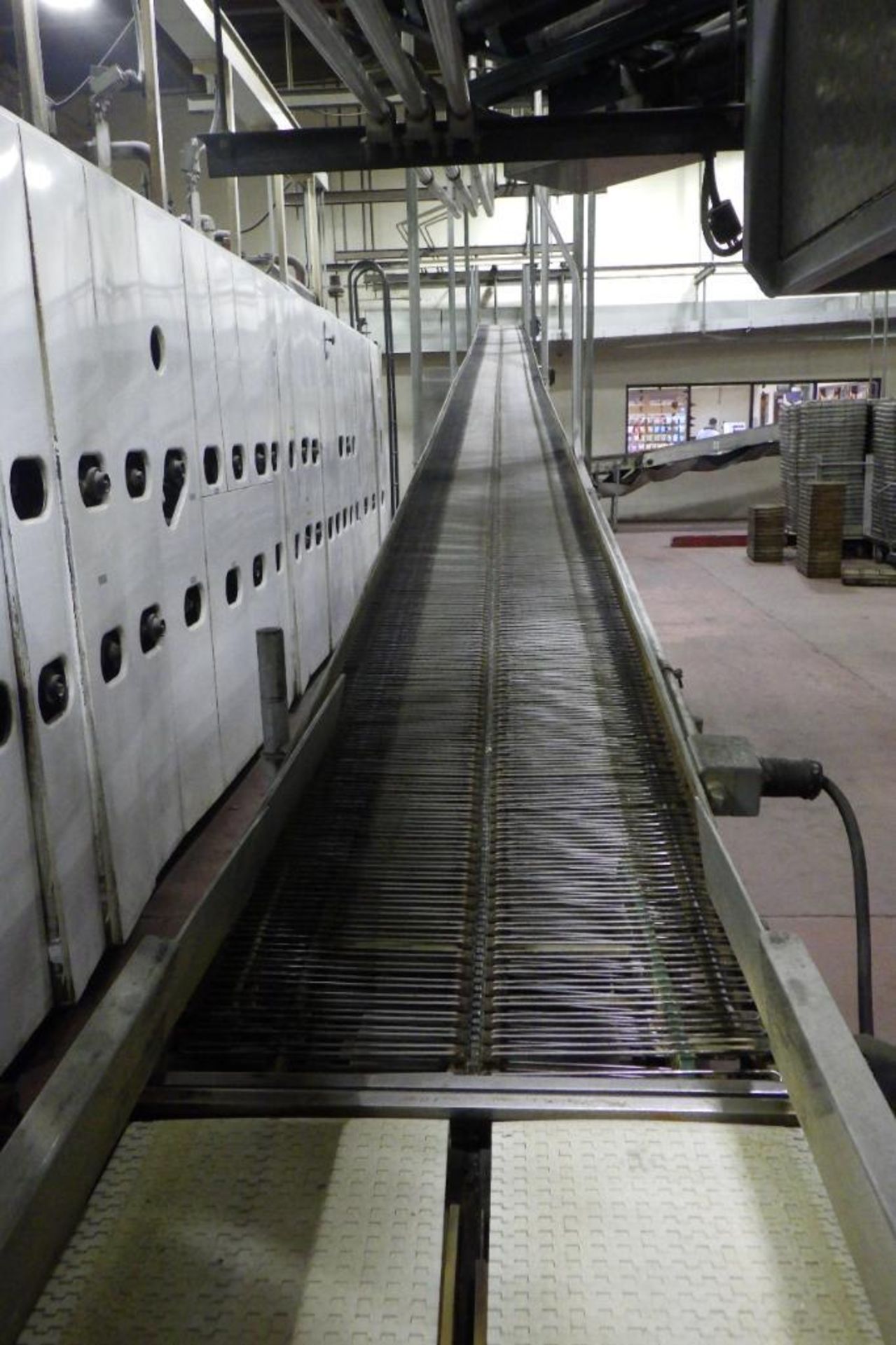 Stewart Systems product conveyor - Image 2 of 31