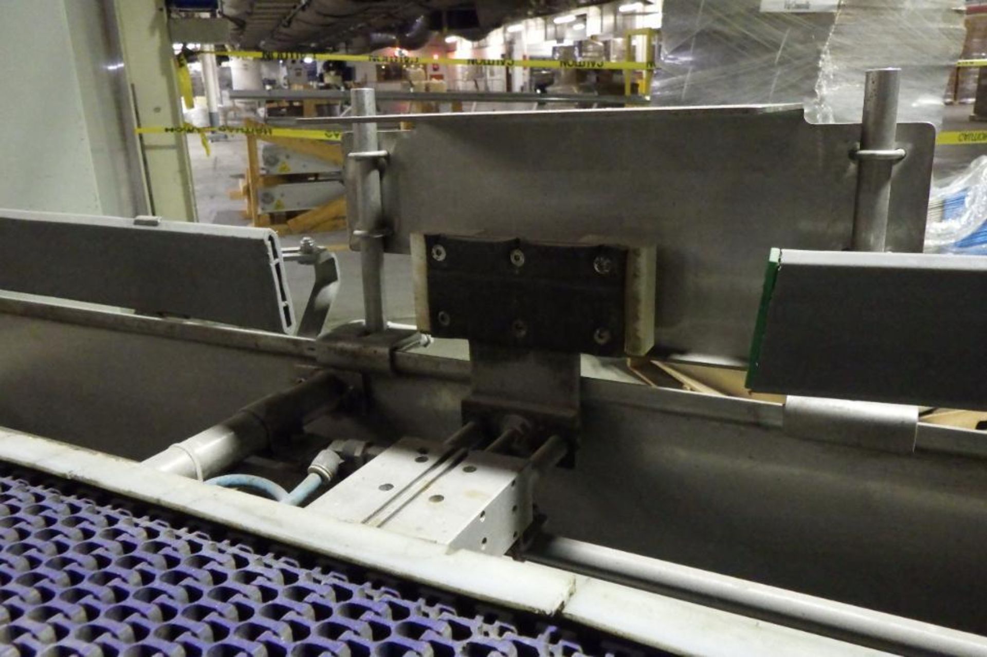 Stewart Systems 2-level conveyor - Image 13 of 16