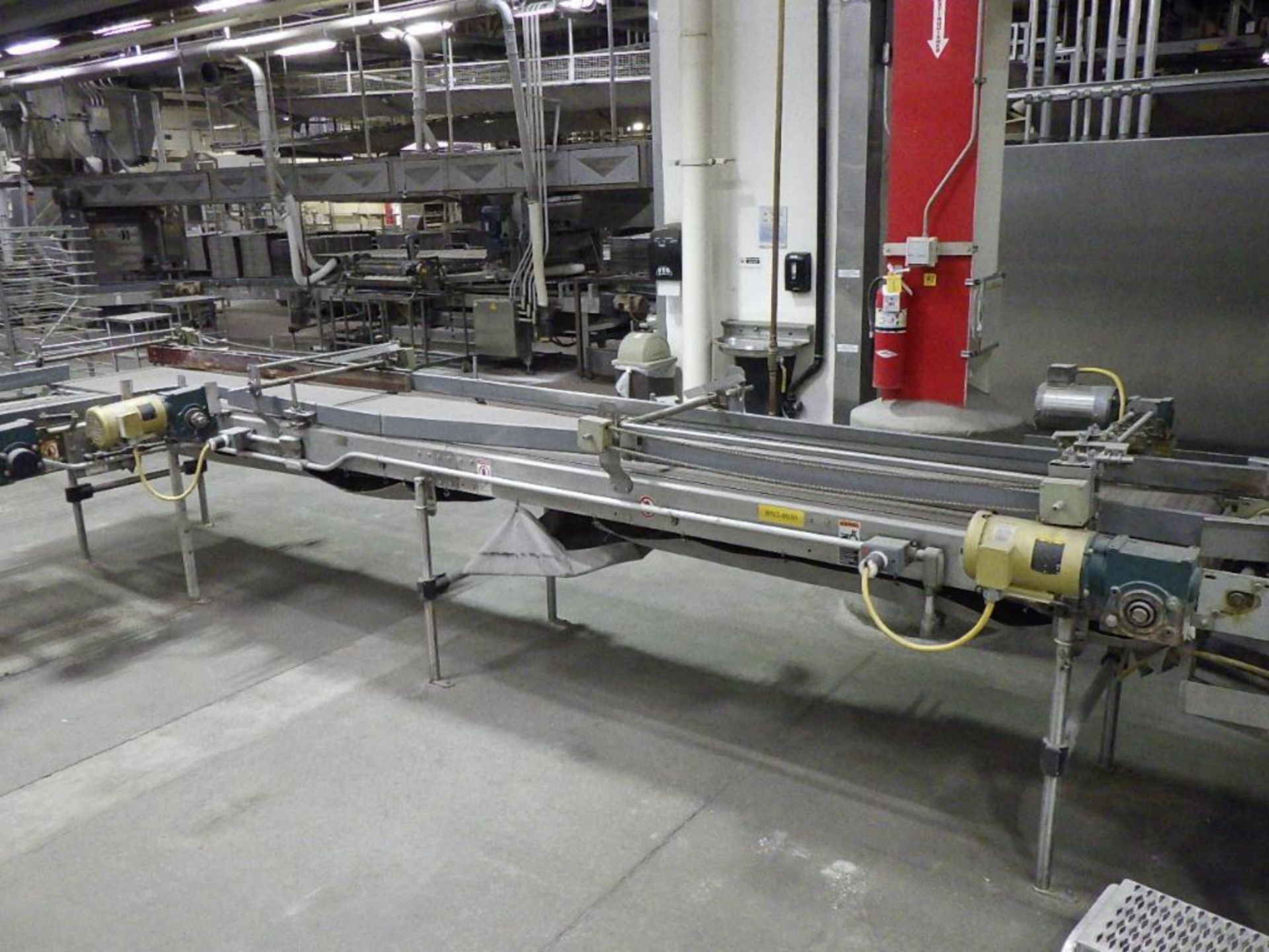 Stewart systems pan conveyor