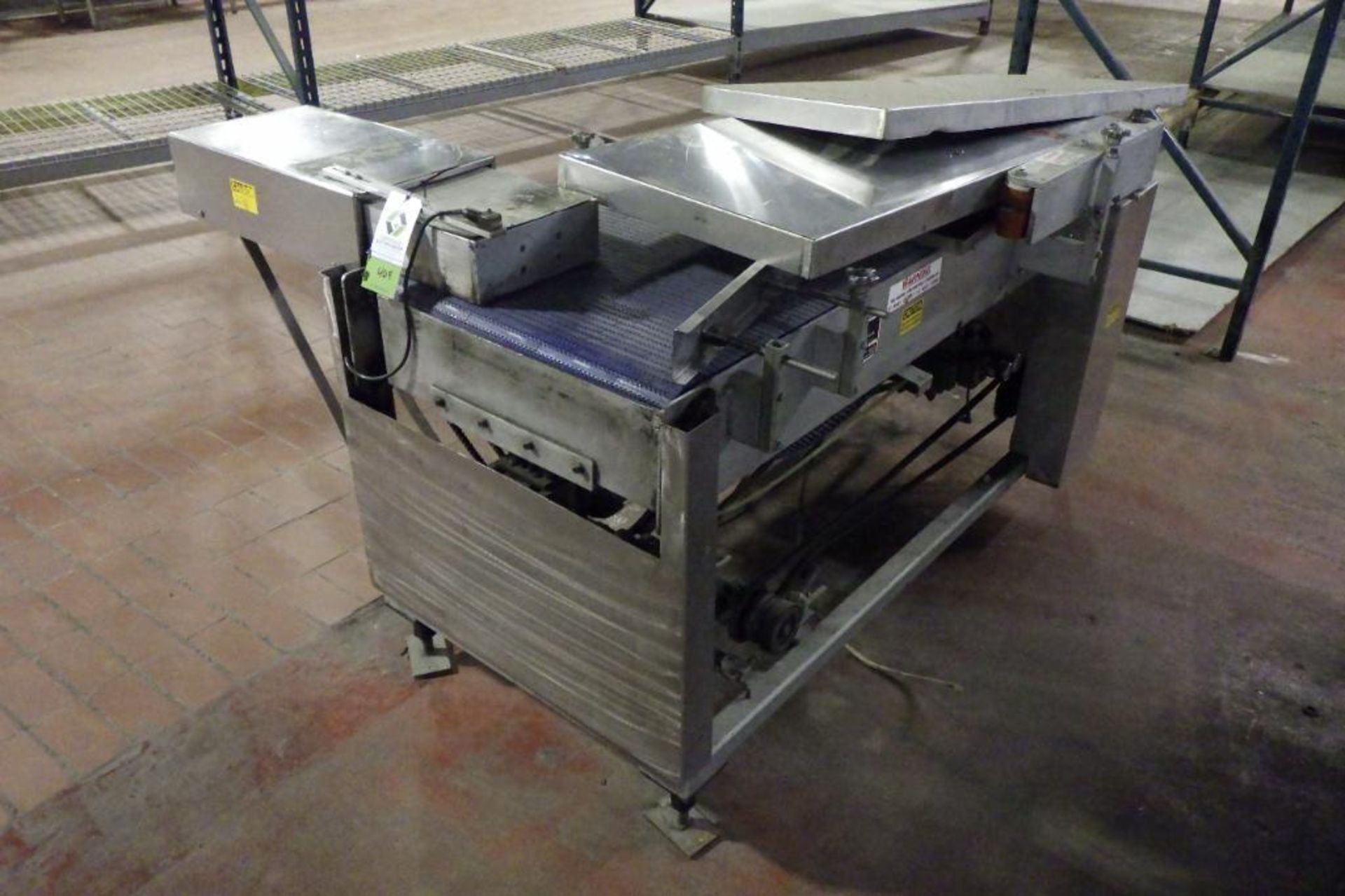 UBE orientator conveyor