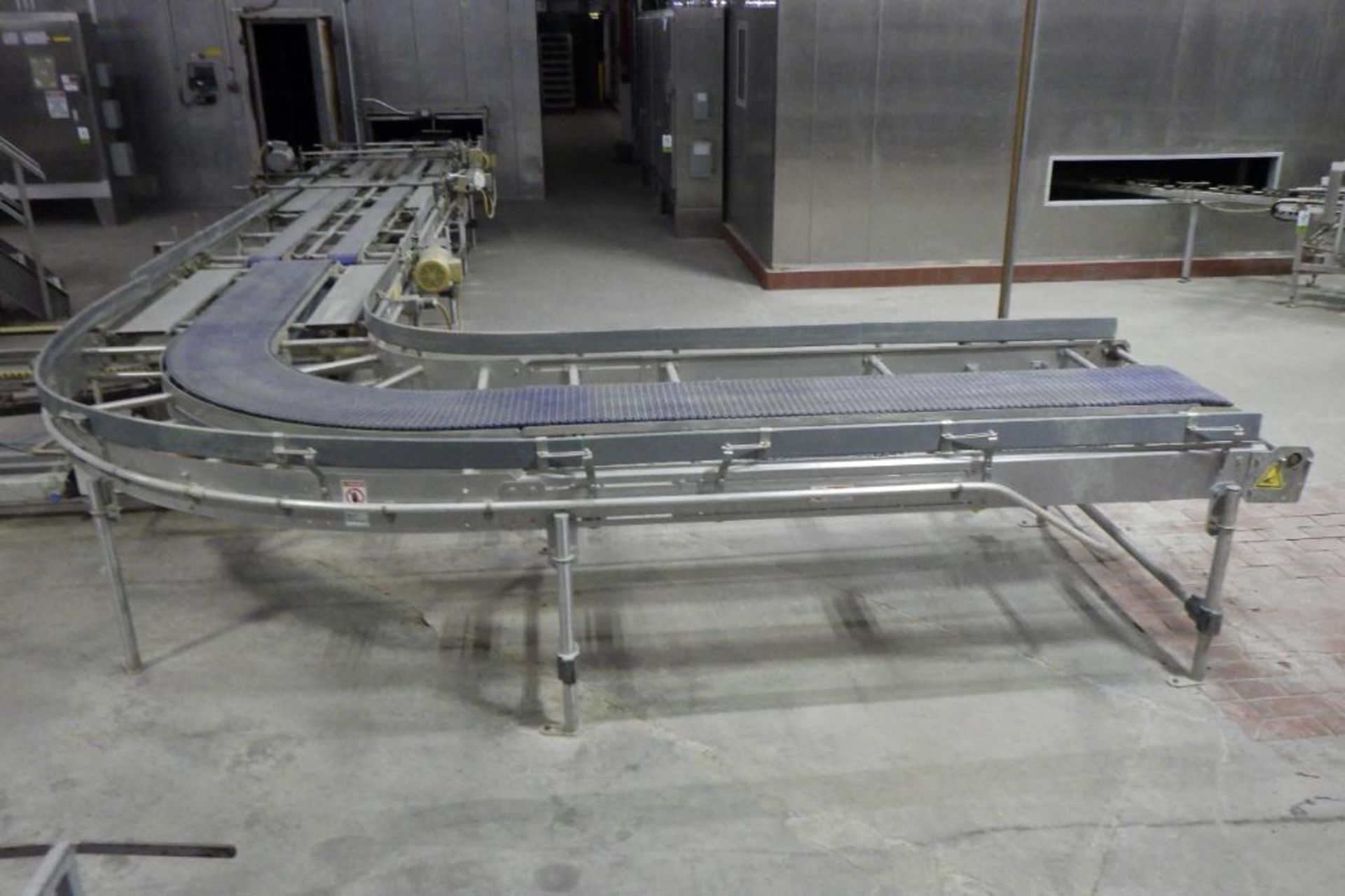 Stewart Systems 90 degree pan conveyor - Image 3 of 9