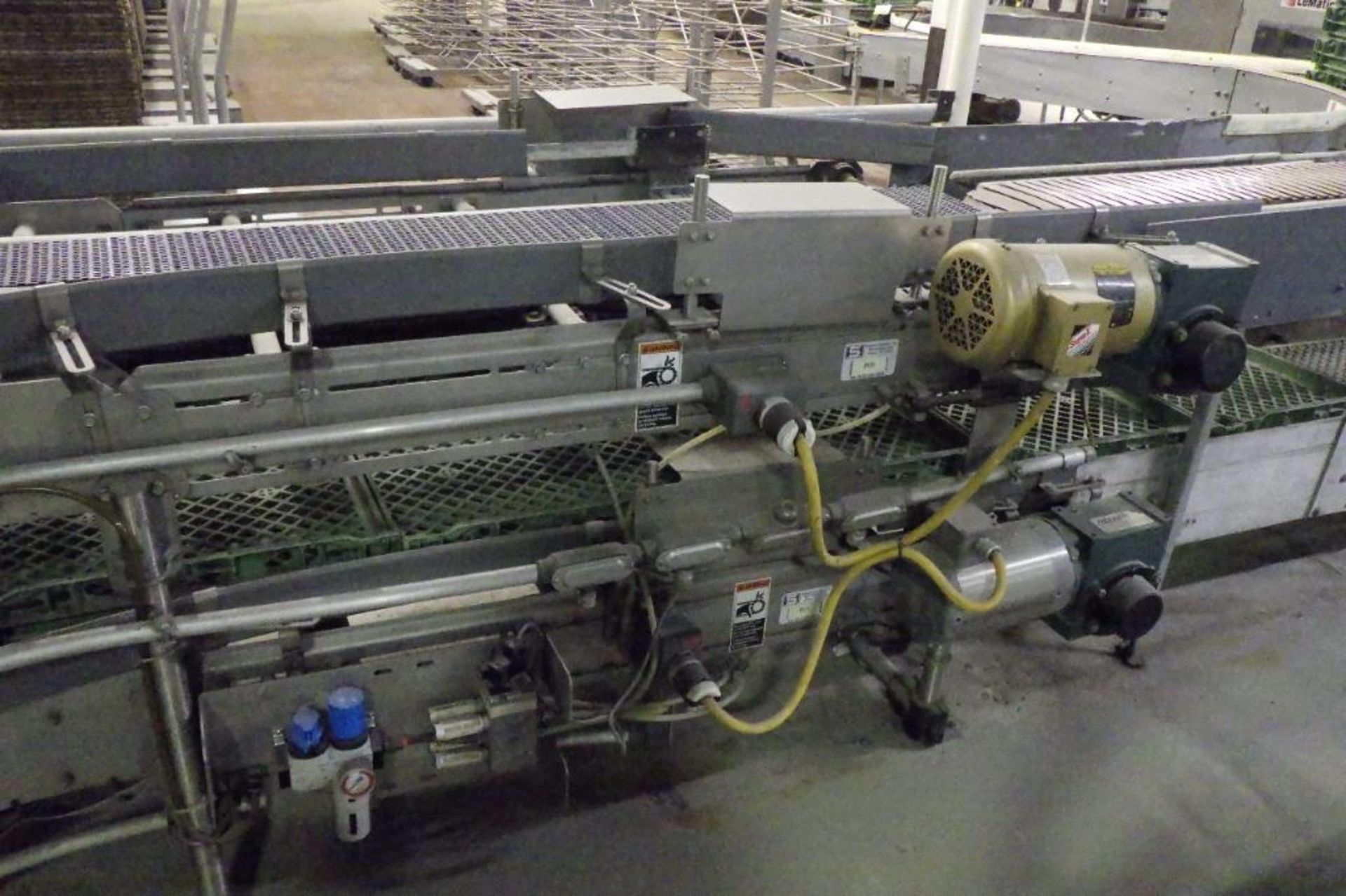 Stewart Systems 2-level conveyor - Image 11 of 16